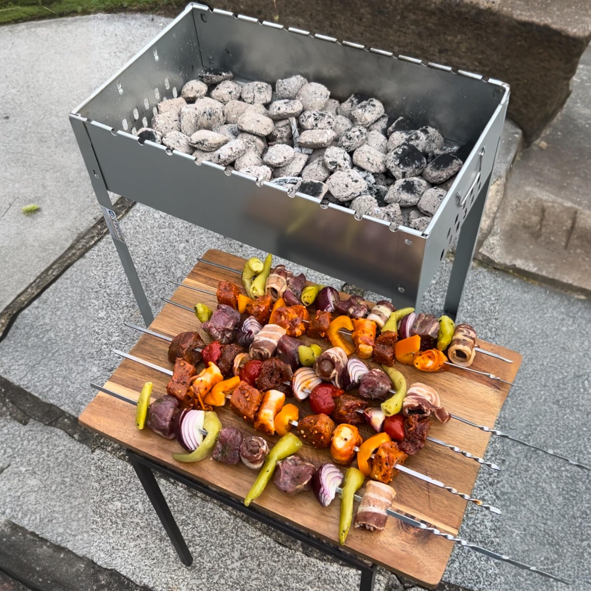 Mangal - Barbecue per spiedini, 50 x 30 x 50 cm, con 6 spiedini in acciaio INOX e griglia
