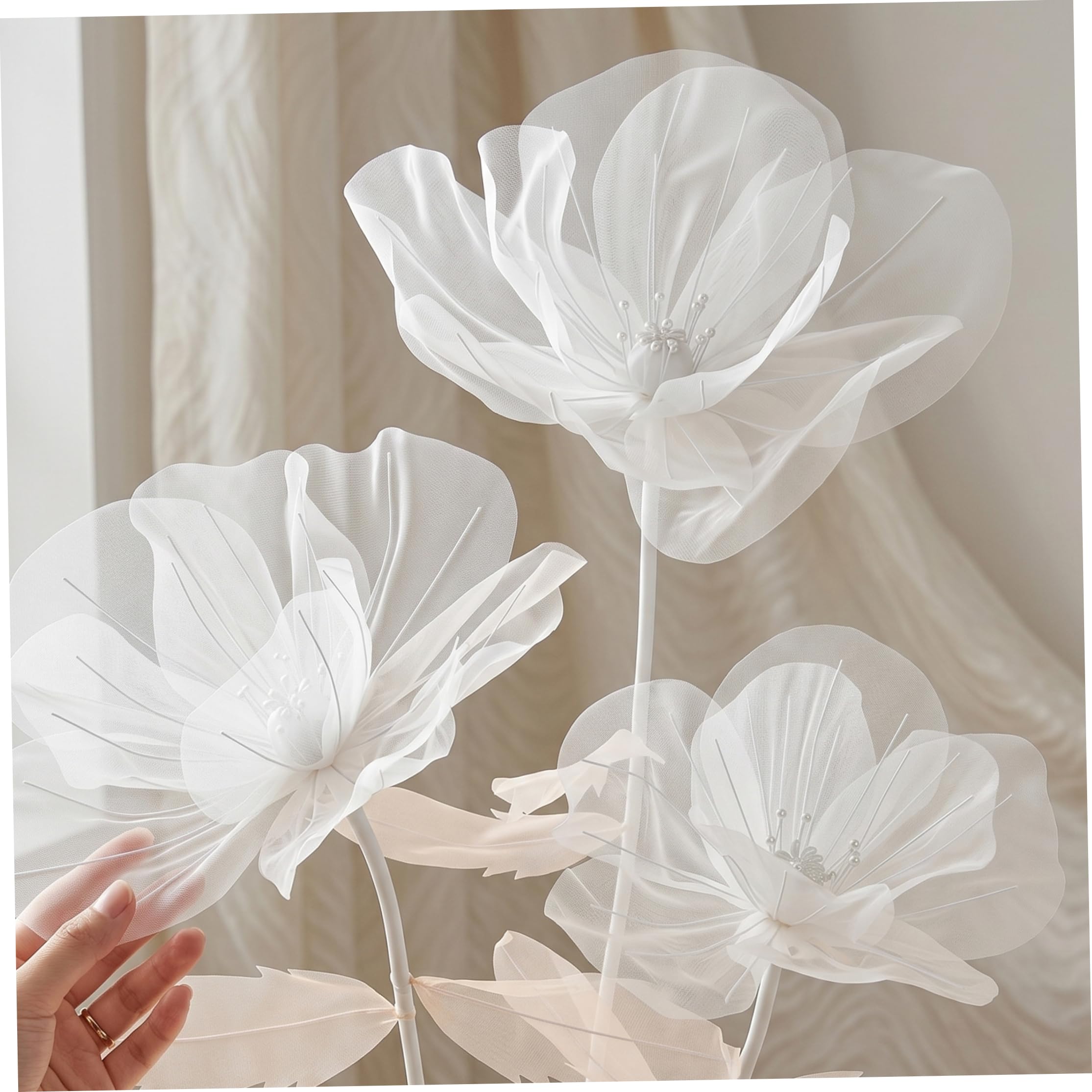 Grandi fiori di carta Fiore di organza gigante a 3 teste con supporto Decorazione di sfondo floreale per giardino Hotel Fotografia Puntelli Matrimonio Bianco
