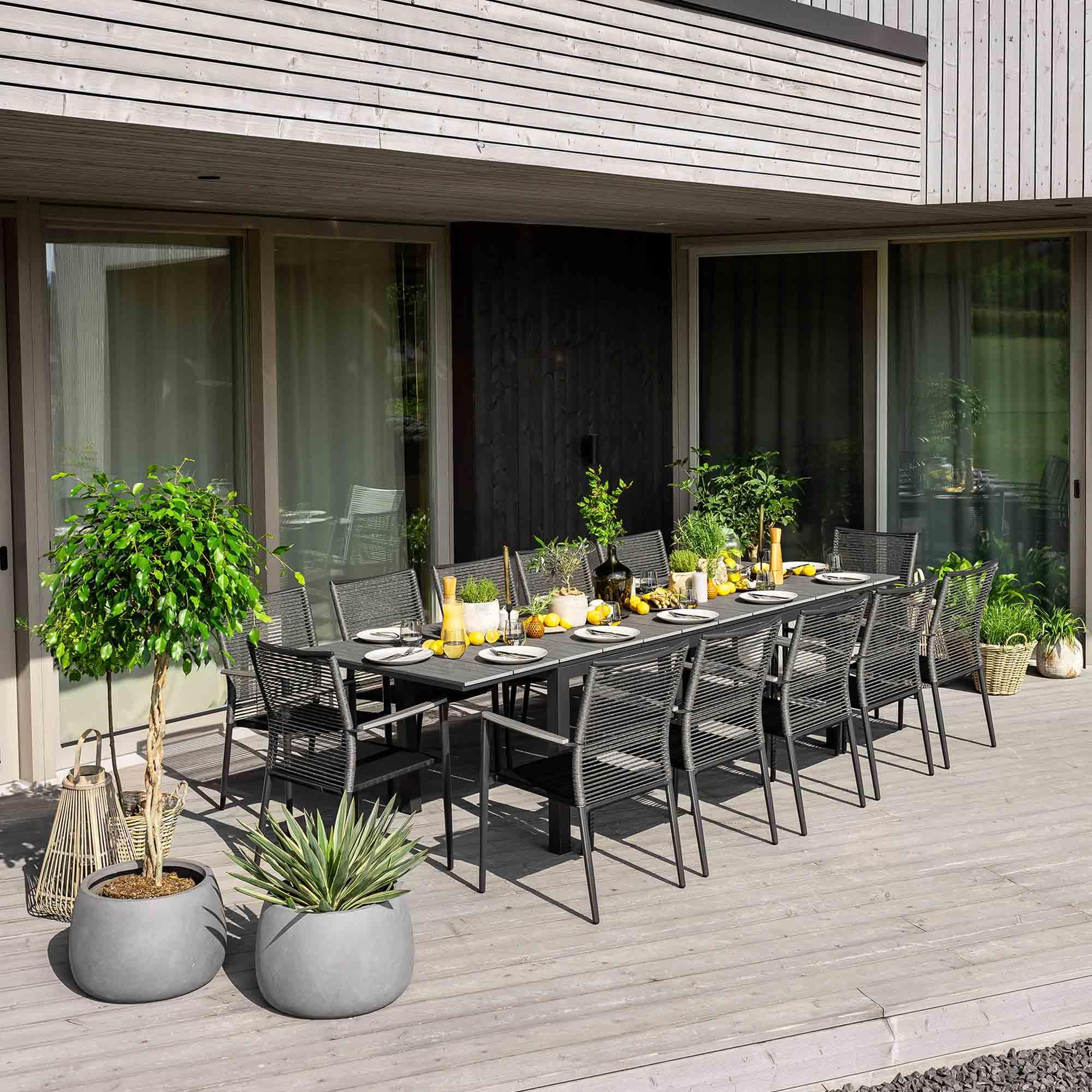di volio Gartentisch ausziehbar 200-300 cm Aluminium für 12 Gäste Barleta | Kunstholzplatte, 2 Nivellierfüße, Klappsystem, 150 kg belastbar, UV-beständig, korrosionsbeständig, pflegeleicht