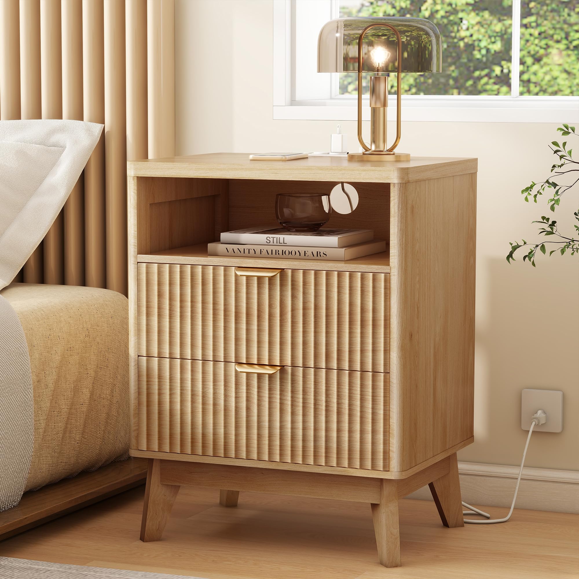 LYNCOHOME Fluted Nightstand