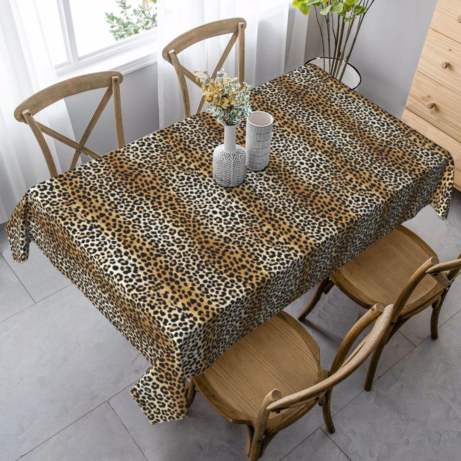 Nappe rectangulaire infroissable motif léopard doré 137x183 pour éviter les plis