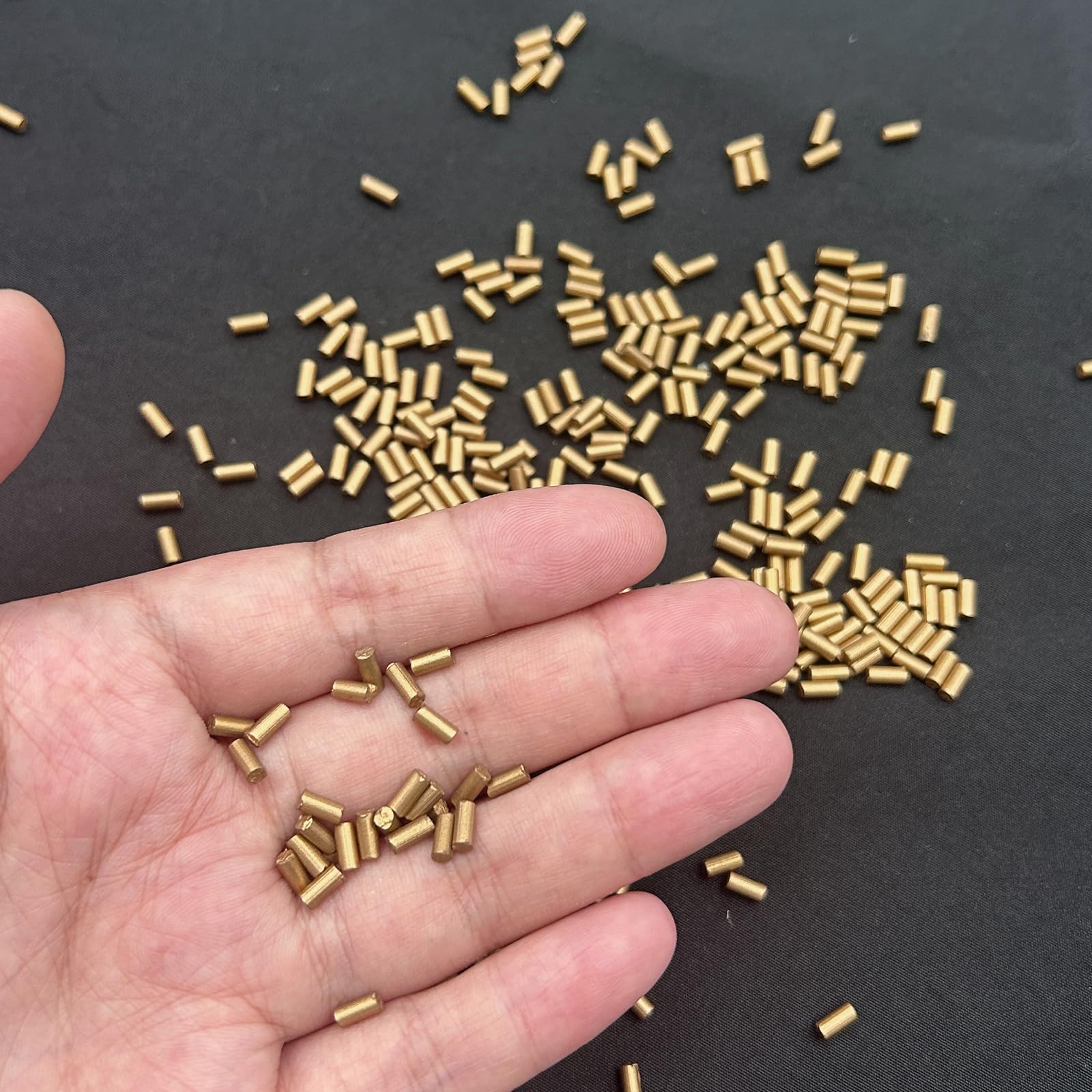 CATELL 400 Piezas Piedras para Mechero, Piedras Universal con Botella de Almacenamiento Pedernal Compatible con La Mayoría de Los Encendedores (Dorado)