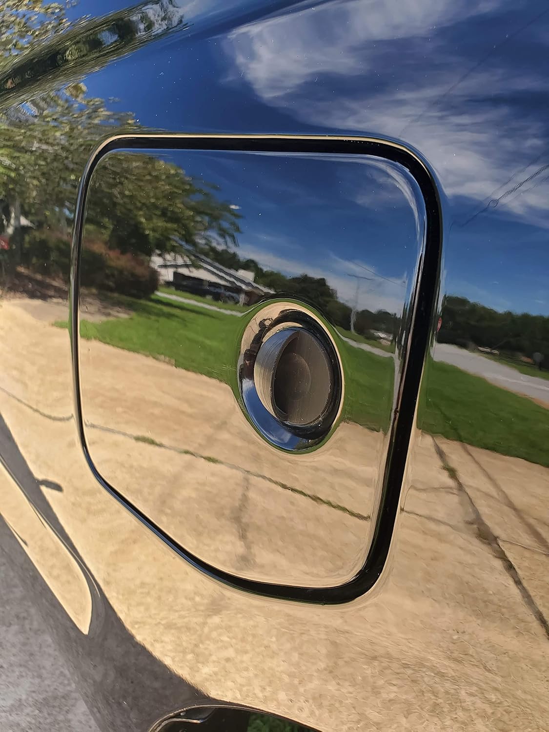 OCACStudio 3D printed retrofit solution for transitioning from a locking to a magnetic gas door compatible with a 1995-2000 Toyota Tacoma 95 96 97 98 99 00 1995 1996 1997 1998 1999 2000