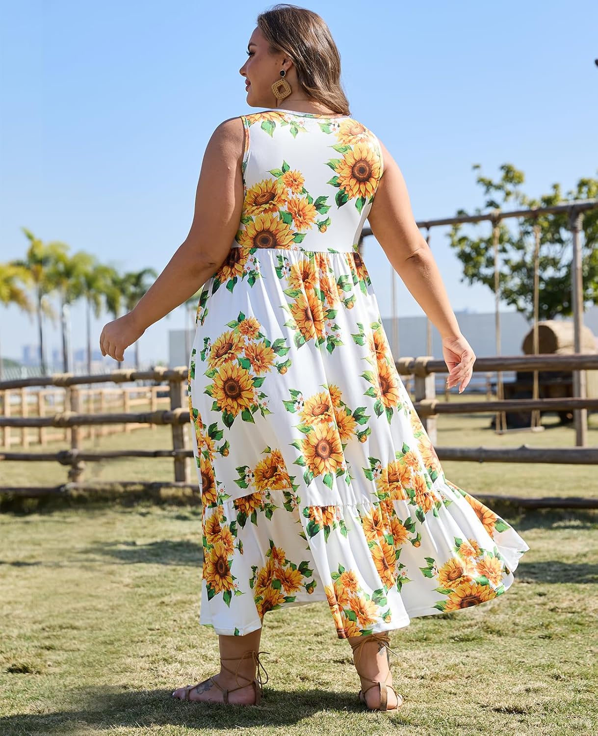 Moon Wood Women's Plus Size Sleeveless Summer Dress Crewneck Tank Casual Flowy Maxi Dress with Pockets Vacation Outfits - Image 4