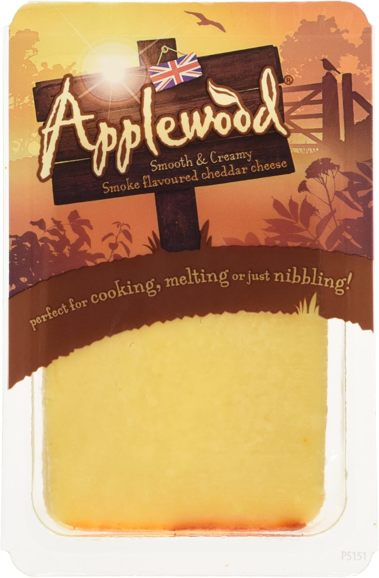 Applewood Smoke Flavoured Cheddar, 200g