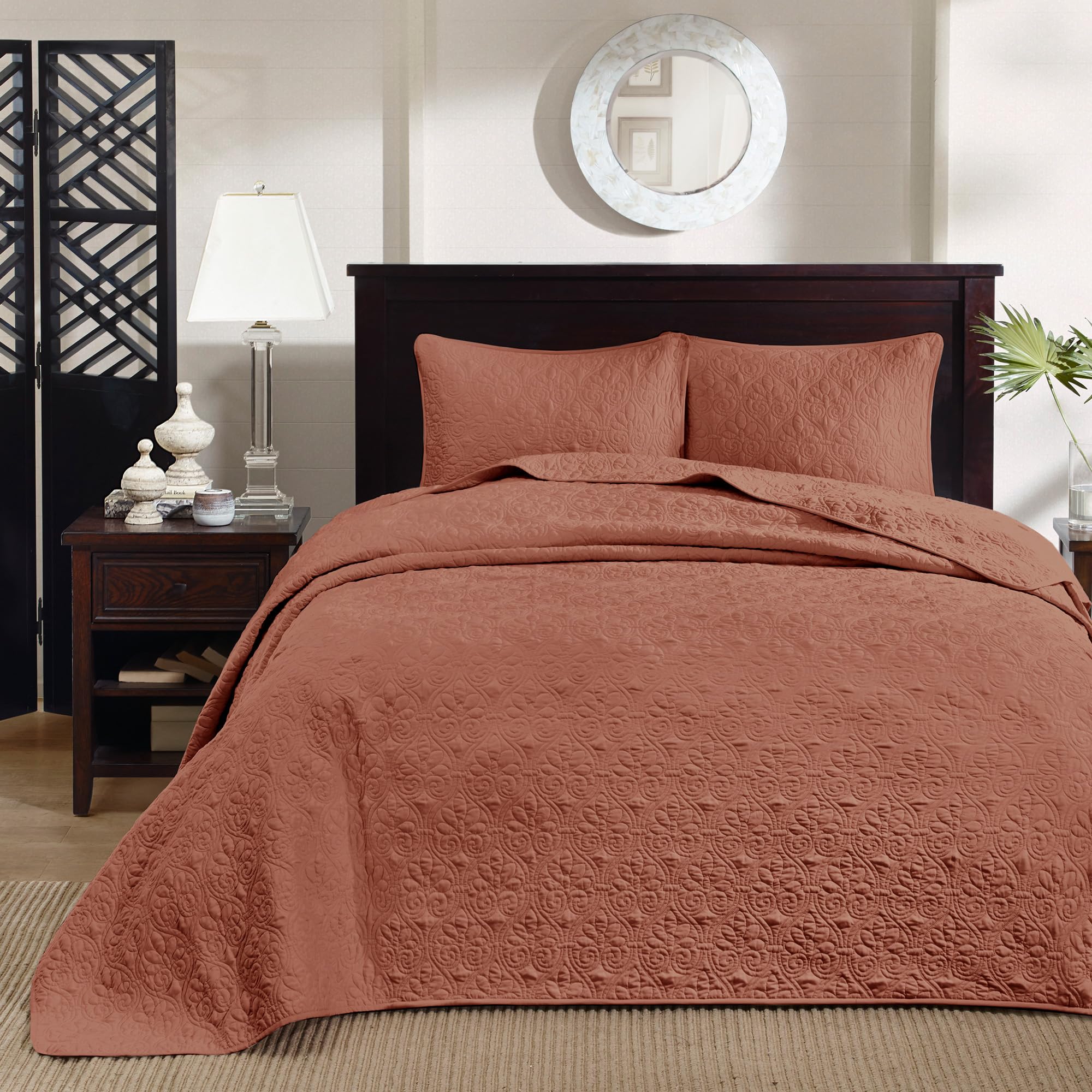madison park king quilt set reversible damask quilted coverlet for king size bed, cotton-filled quilts, all season, lofty & warm bedspread, quebec, king clay red 3 piece