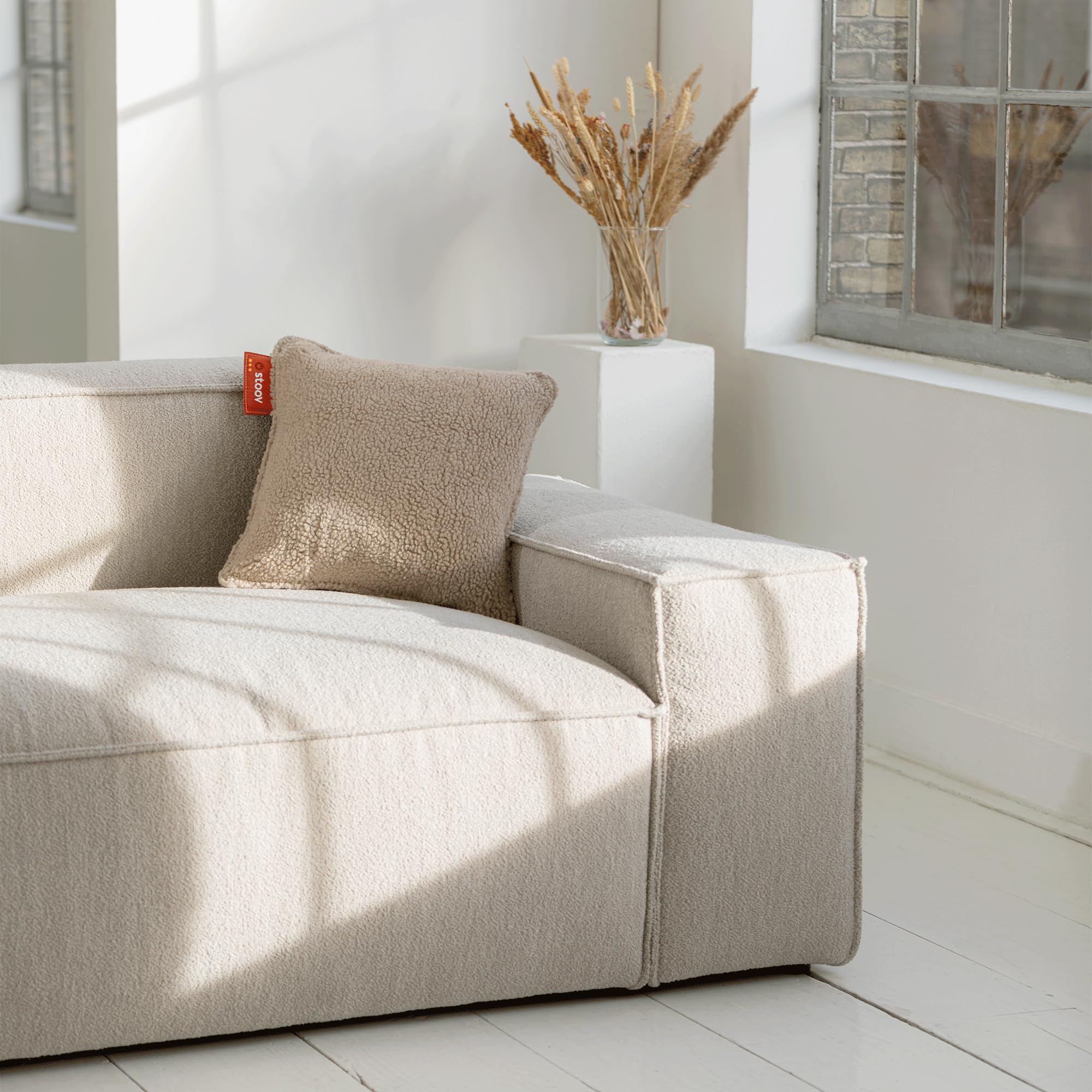 Stoov Heizkissen mit Abschaltautomatik - Kabelloses Wärmekissen mit Plus Akku: Wärme - Elektrische Wärmflasche für Rücken & Nacken - Ploov¹ 45x45 cm Wollig Off-White