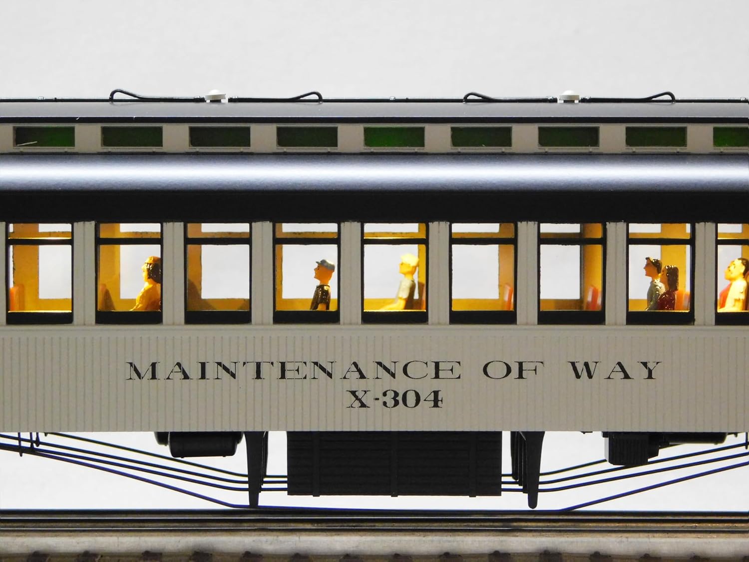 Lionel MOW Wood Combine Coach 2 Pack O Gauge X-304 X-206 2227410