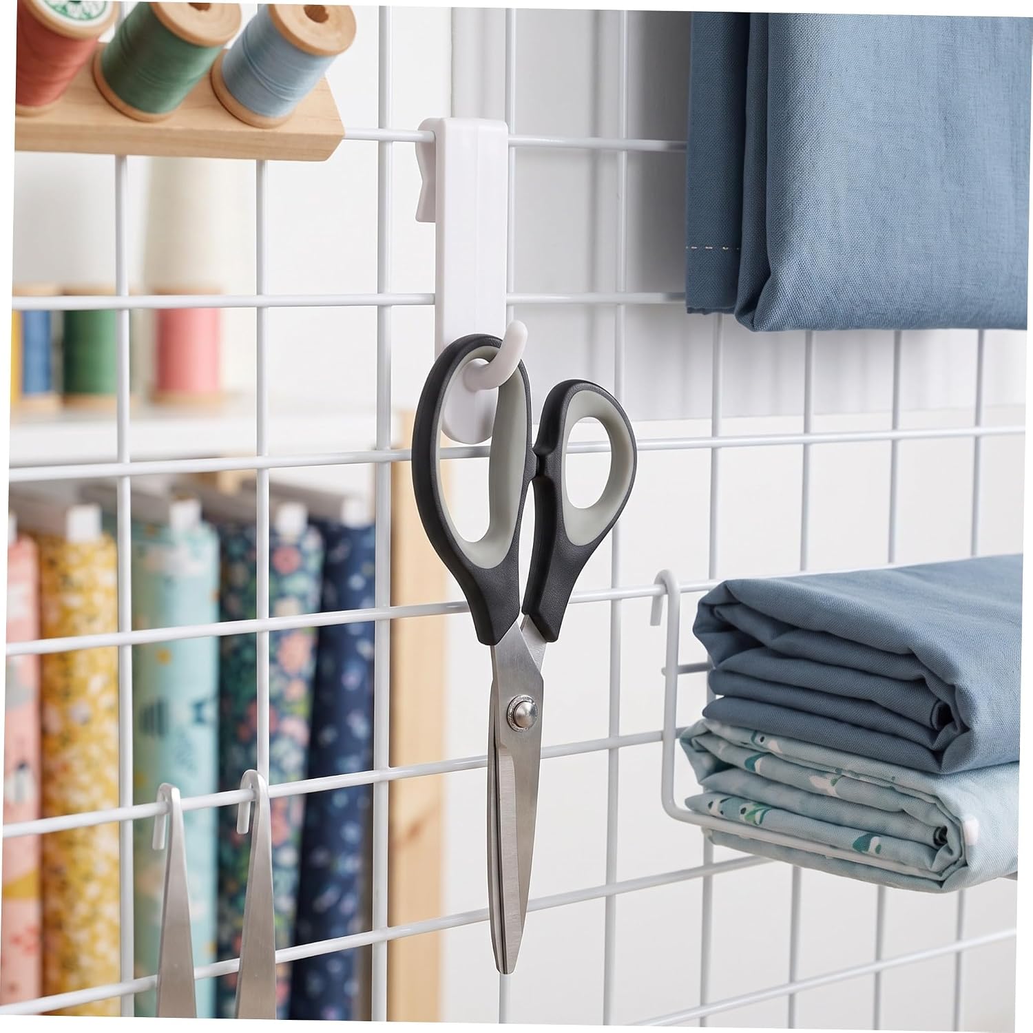 35pcs Grid Wall Panel Display Hooks for Retail Merchandising and Workspace Organization Sturdy Plastic Grid Hooks Burrfree Contact Surface Display Hangers for Accessories and Tools