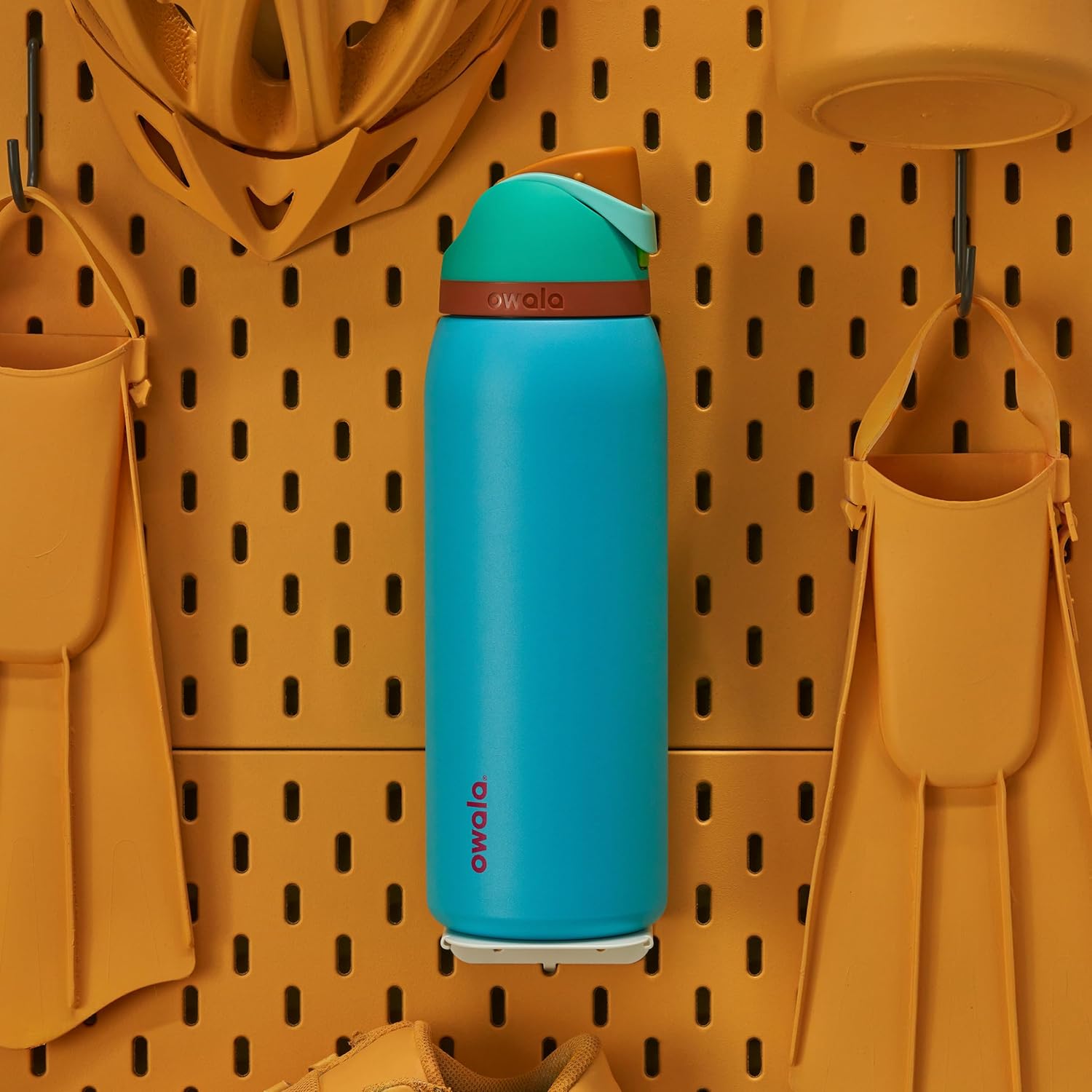 BlenderBottle C05836 FreeSip 40oz Stainless Steel - Palm Springs