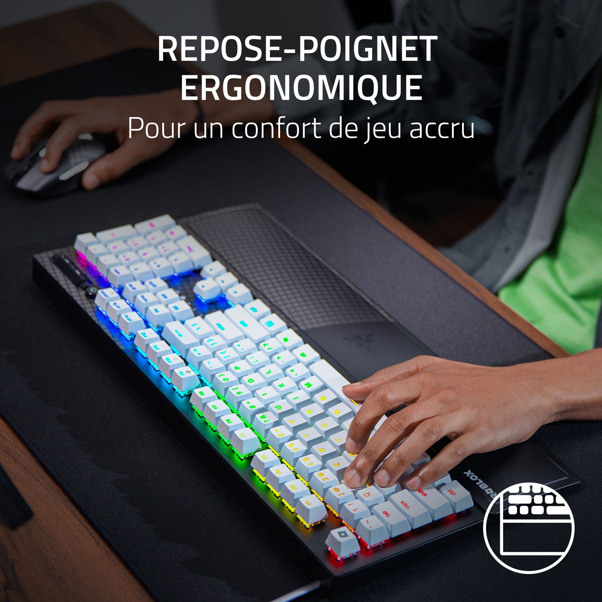 Razer BlackWidow V3 (Switches Verts) - Clavier Gamer Mécanique (Switches Mécaniques Clicky, Touches en ABS Doubleshot, Touches Media, Repose-Poignet) Clavier US - Roblox Ed.