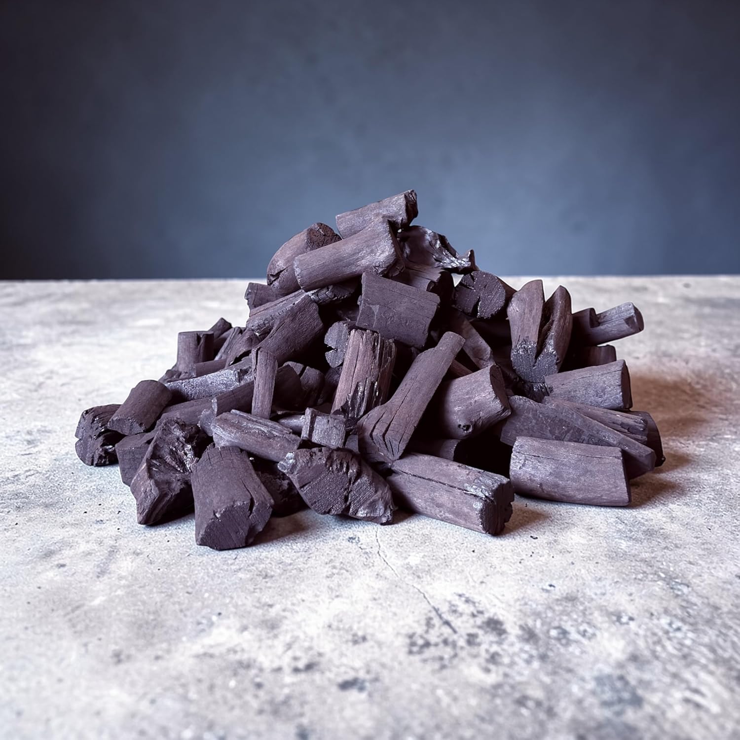 Newport Zero 100% All-Natural Hardwood Lump Charcoal, No Chemicals or Additives, Burns Hotter & Longer, Low Ash, Quick Lighting, Premium Charcoal for Grilling, Smoking & BBQ (22lb)