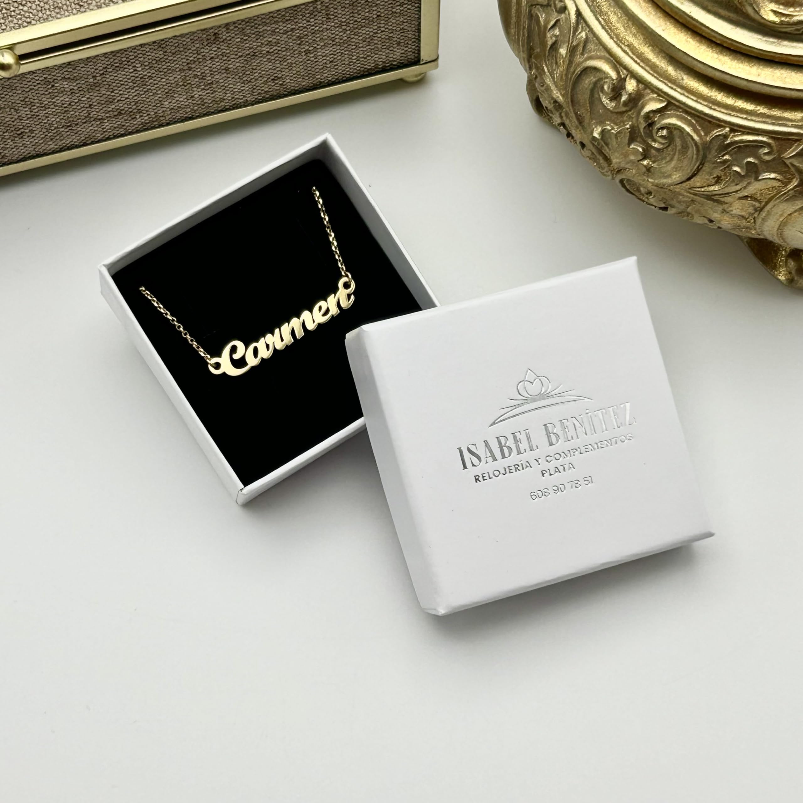 Collar Personalizable con Nombre en Plata de Ley 925 para Mujer. Detalle precioso personalizado para regalo de Navidad, Día de la Madre, Cumpleaños. Hecho en España. (Collar Clásico Oro)