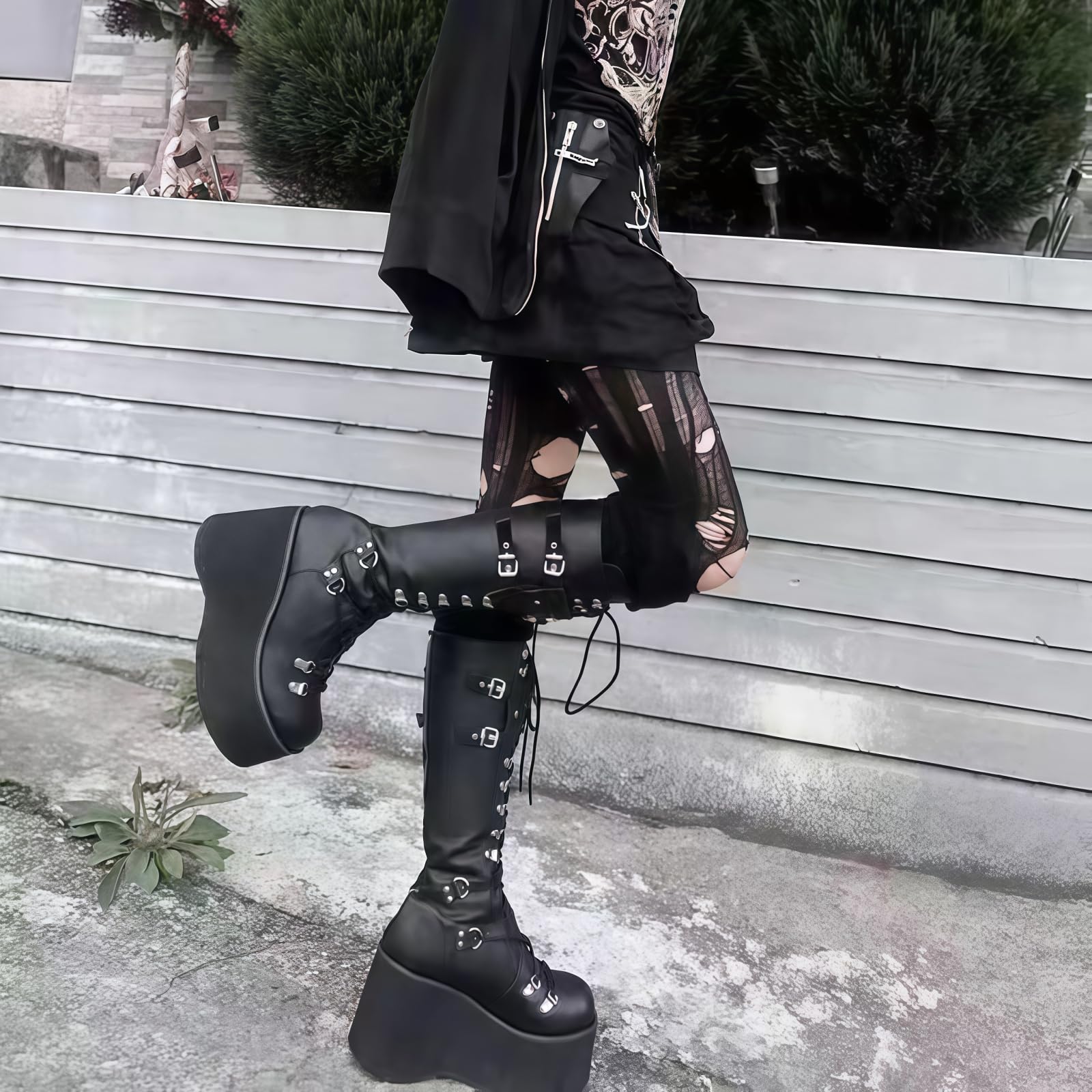 Bottes De Combat Femmes Talon Épais Gothique Punk Plateforme Rave Avec Décor Métallique Semelle Compensée Bout Rond Mi Mollet Ou Genou Chaussures Moto Pour Halloween Festivals Musique Cosplay
