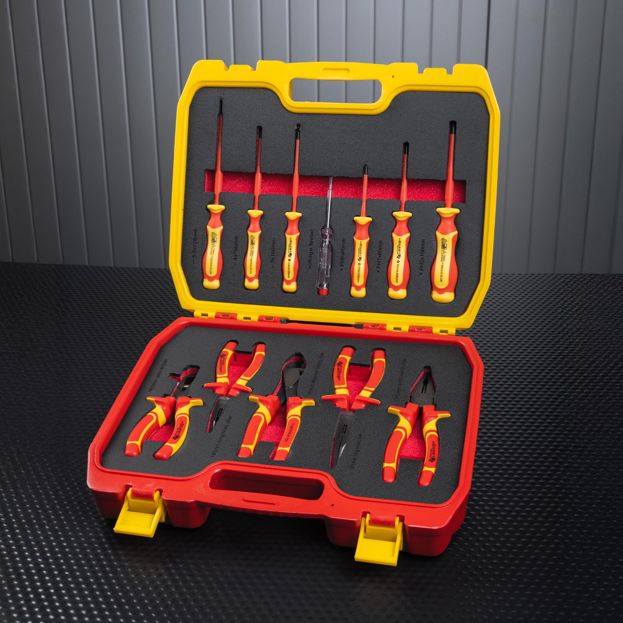 HÖGERT TECHNIK Juego de 12 herramientas para electricistas: destornillador manual aislado de 1000V, destornilladores planos y de estrella, comprobador de tensión, maletín de plástico para herramientas