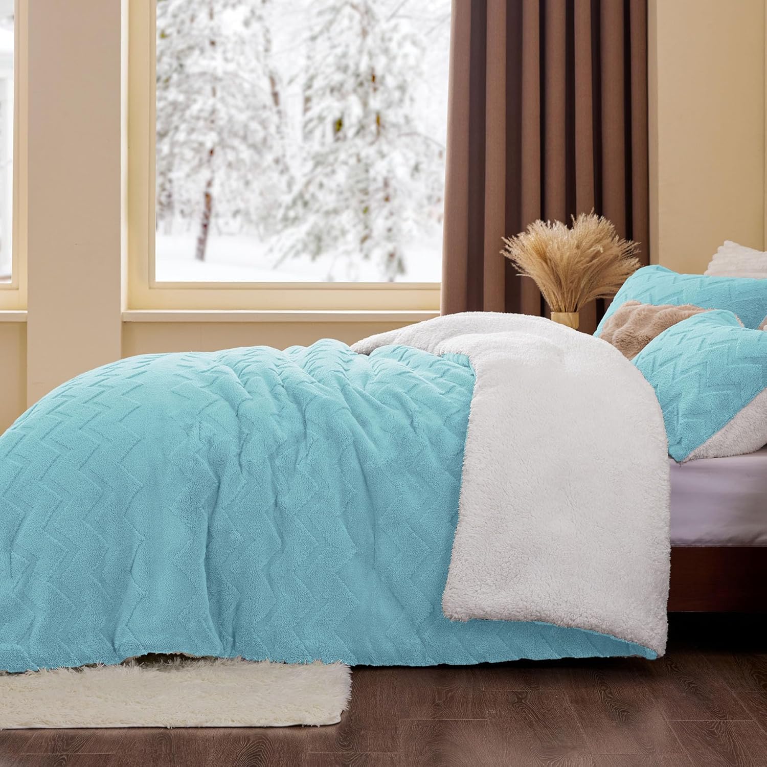BEDELITE Fluffy King Size Comforter Set - Super Soft Sherpa Light Blue Comforter for King Size Bed, Luxury Warm Bedding Set for Winter, Fuzzy Bed Set 3 Pieces (1 Comforter, 2 Pillowcases) - Image 7