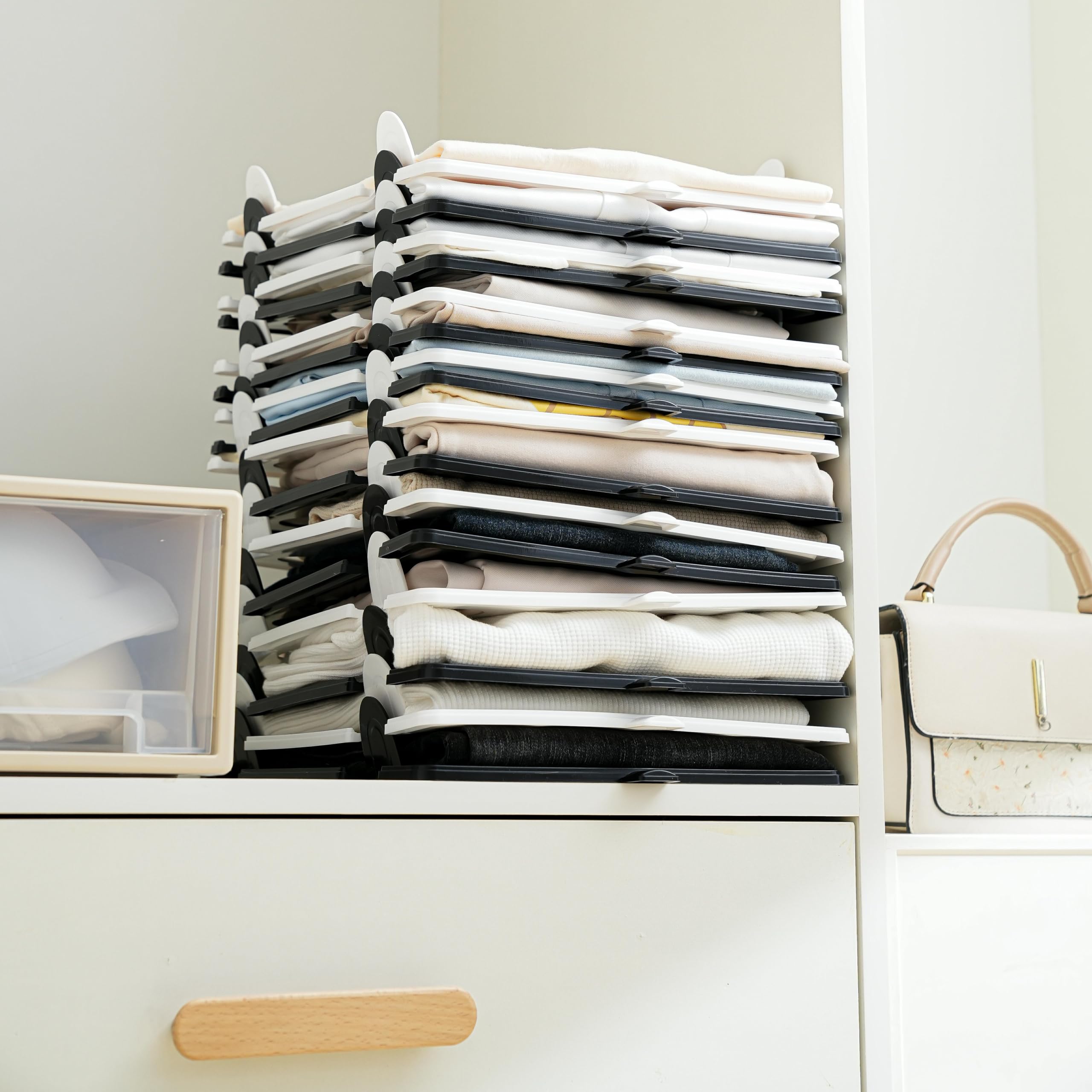 Organizador de Armario para Camisetas, Organizador de almacenamiento para armario, Ropero Apilable para Adultos y Niños, Set de 10 – Perfecto para un Armario Ordenado y Ahorro de Espacio