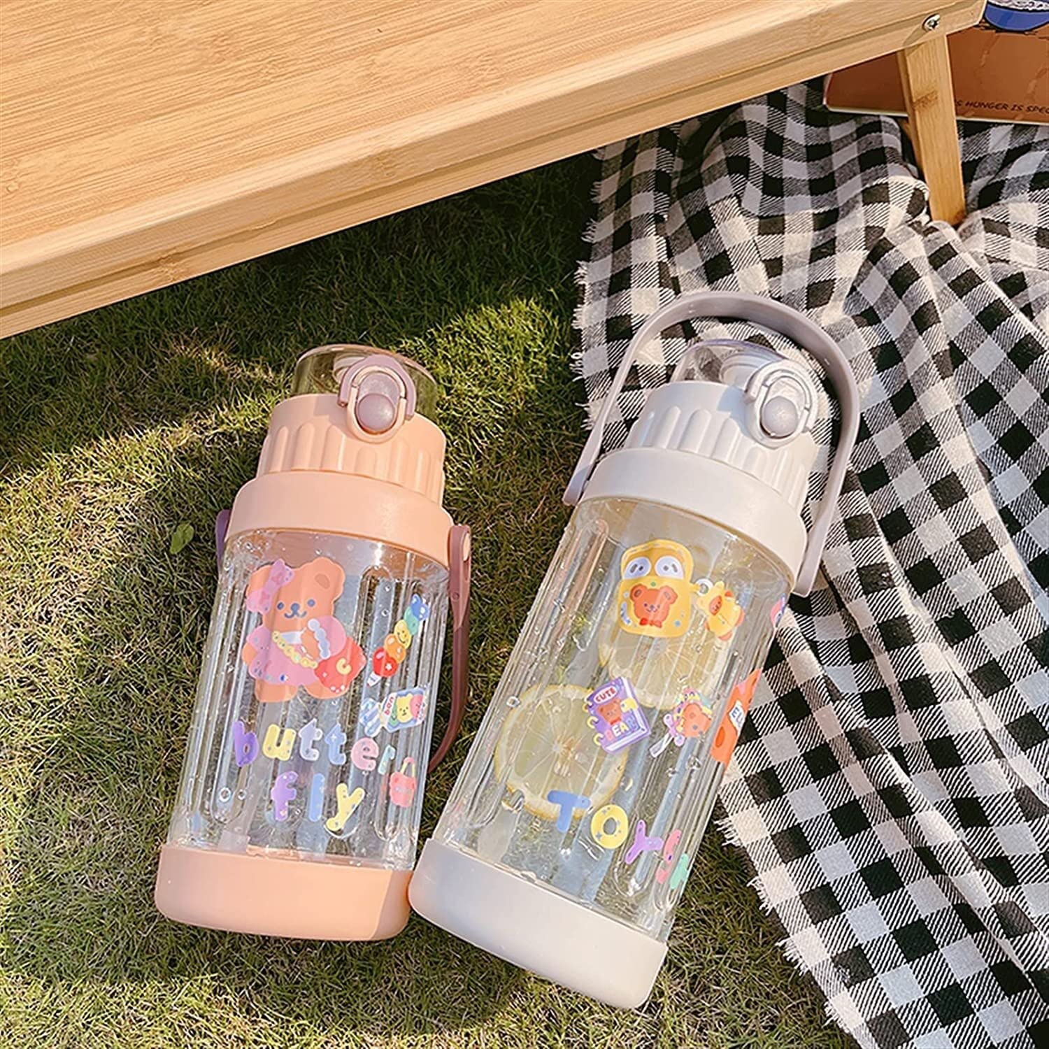 Borraccia Bottiglia d'Acqua da 1500/2000 Ml con Orso Carino con Paglia Sport Plastica Manico Portatile Bottiglie for Biciclette di Grandi Dimensioni Water Bottle(G,2000ml)