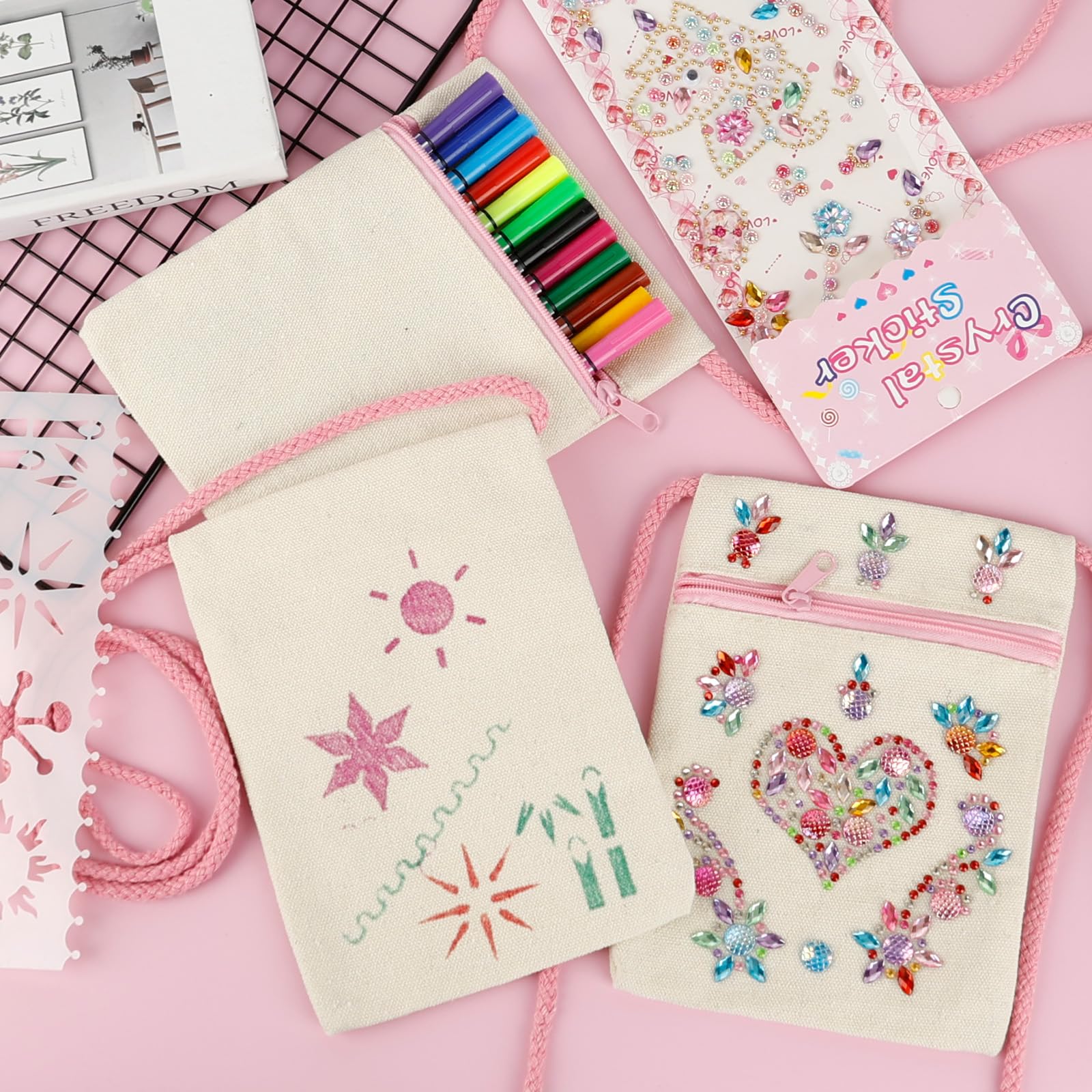 Stoffbeutel zum Bemalen für Kinder,Rosa Umhängegeldbeutel Kinder,Brustbeutel zum Bemalen mit 4 Aufkleber 8 DIY Malschablonen und 12 Buntstift,Kleine Schultertaschen für Schule,Party,Geschenk