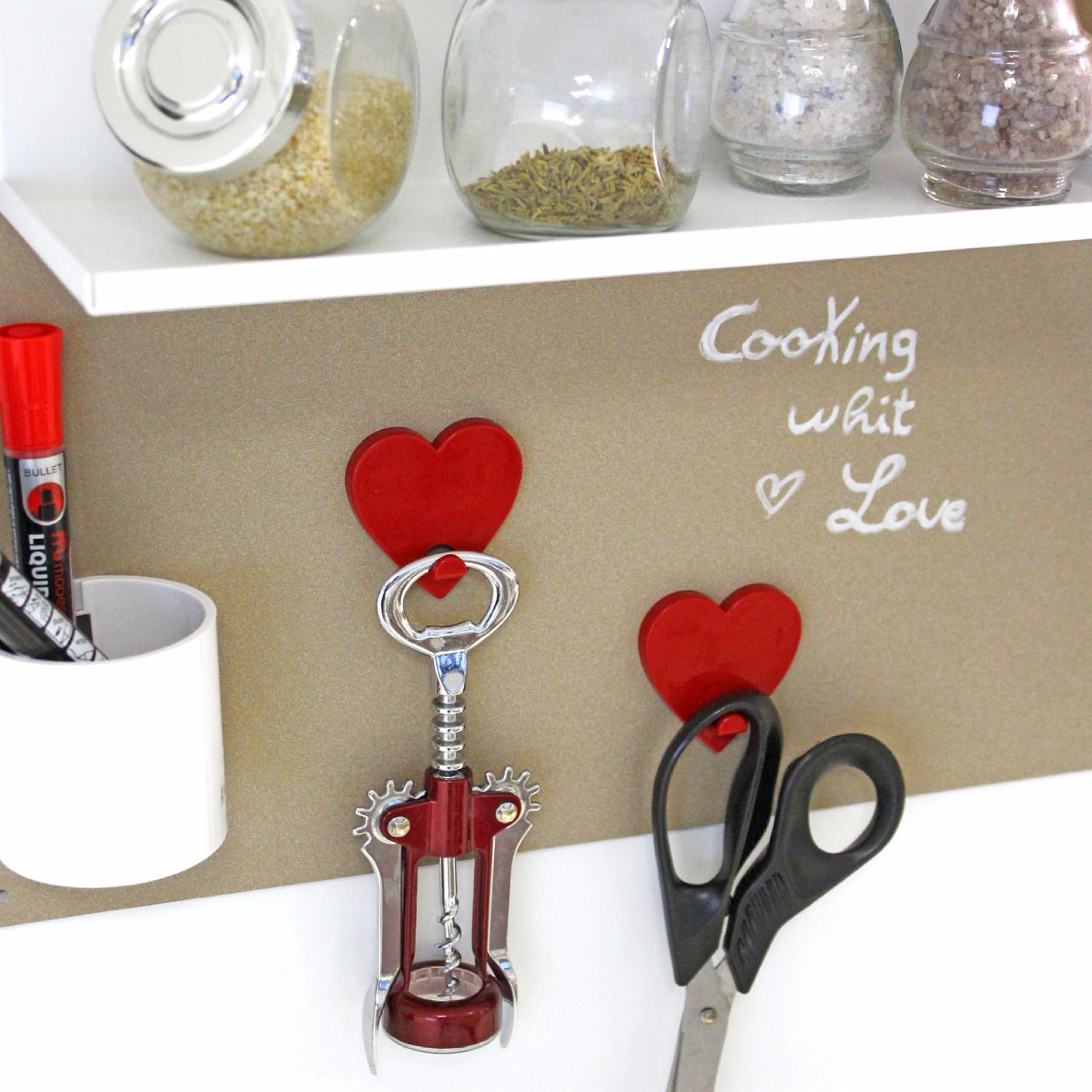 KalaMitica - Set of 2 Magnetic Wall Hangers with Powerful Magnet - Red Hearts - Image 4