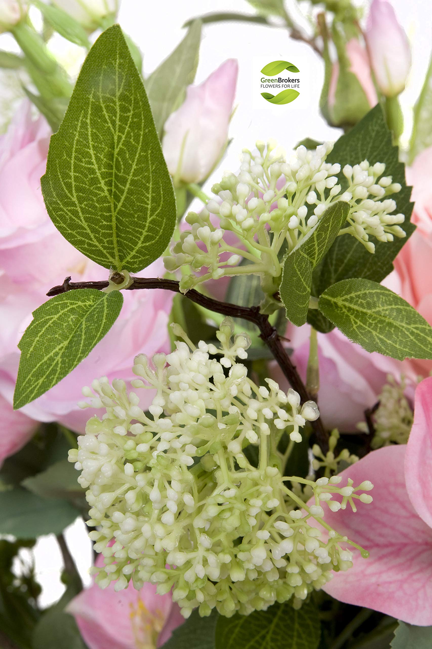 GreenBrokers Bouquet Artificiel Rose de qualité supérieure emballé dans Un Cadeau - 12 pièces d'arrangement Floral avec des Roses, des Hellebores, des Baies et de la Verdure