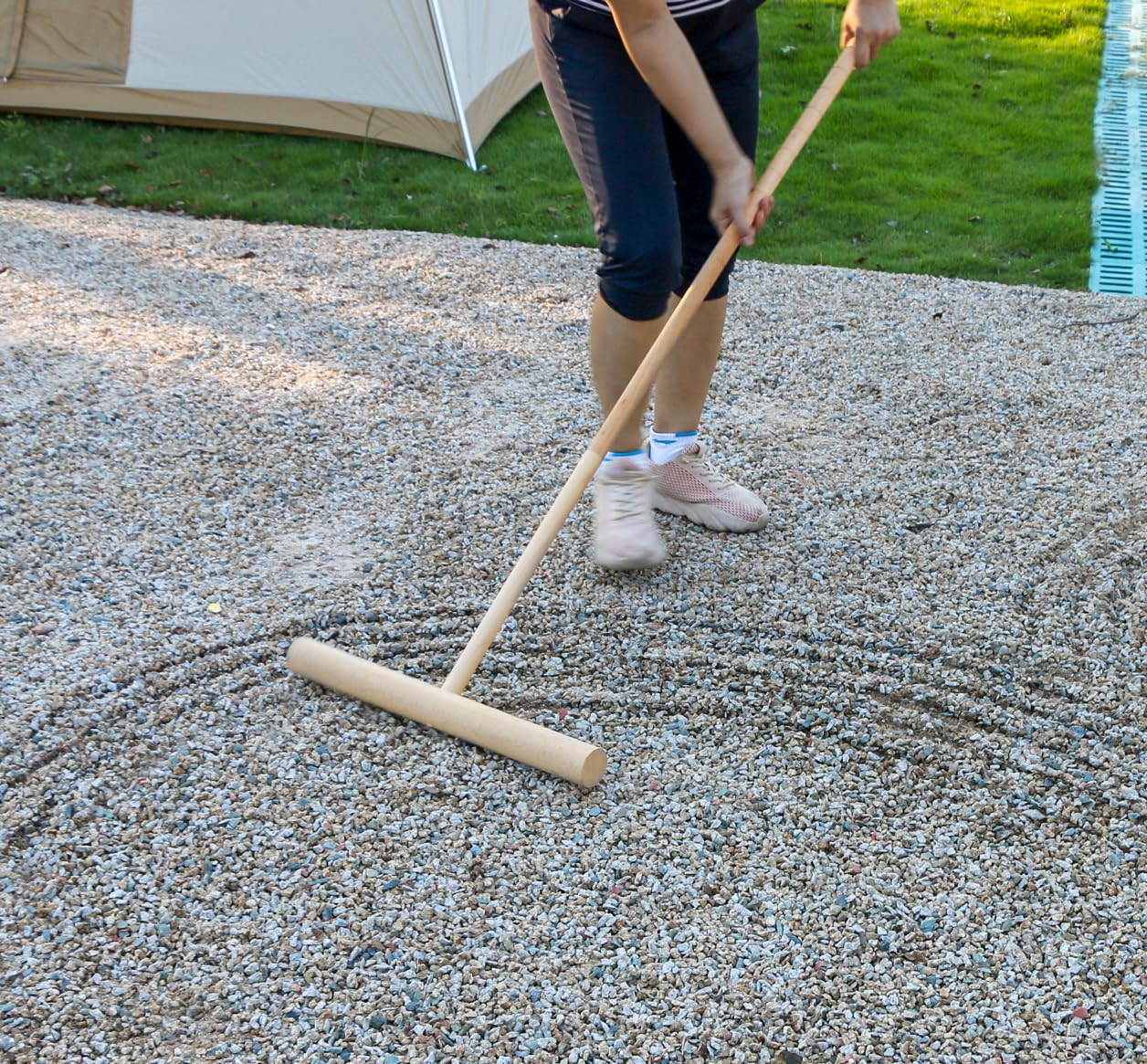 Grand outil de lissage de jardin zen – Grand râteau de jardin japonais en forme de T 121,9 cm avec poignée en L pour rocher, sable, gravier, jardin, motif zen, outil de méditation en bois, taille