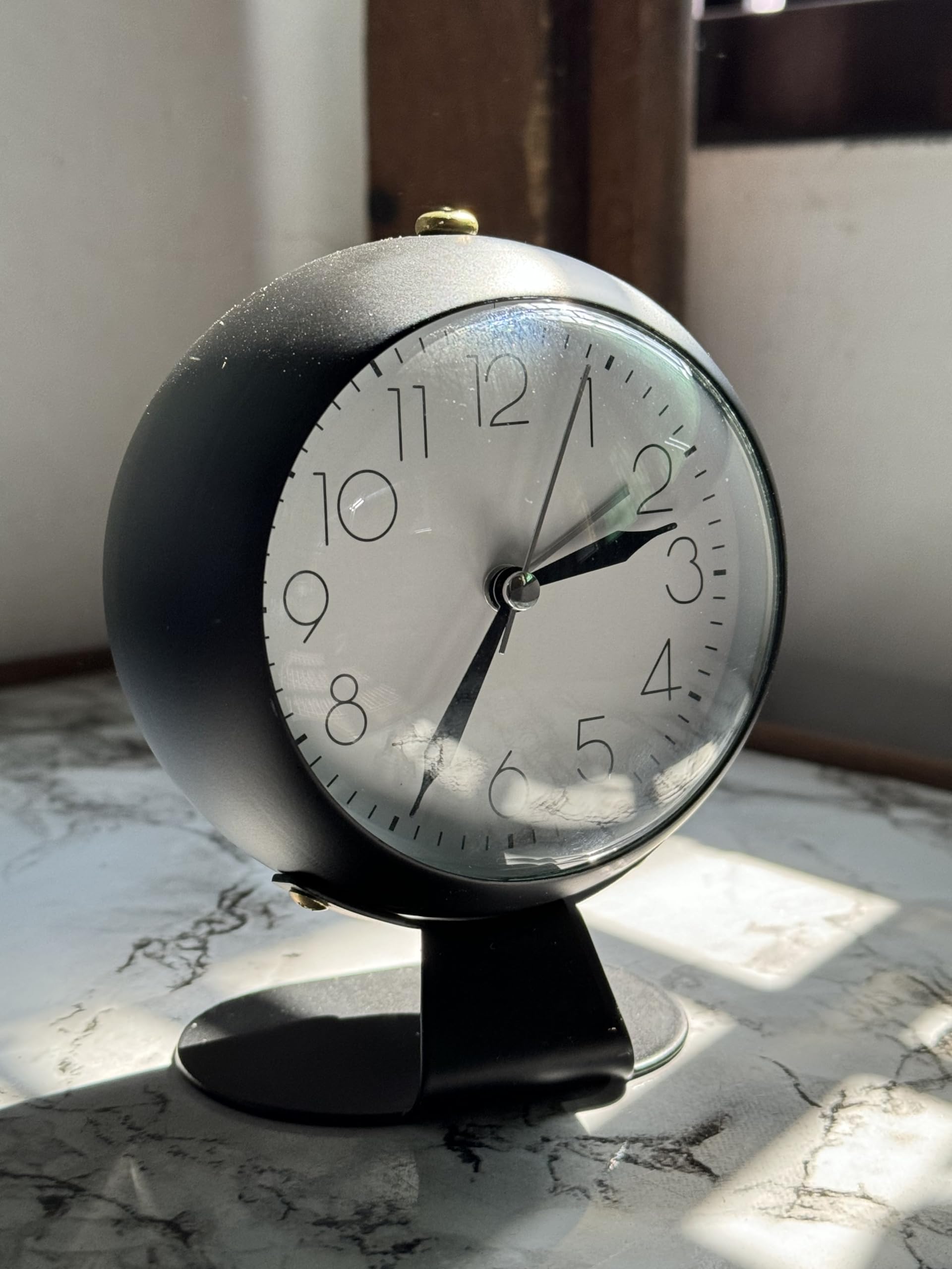 Peakeep Silent Analog Table Clock, Nightstand Alarm Clock, Analog Alarm Clock with Light for Rooms, Table, Desk, Shelf, Office, Without Battery (Black Big Stand)