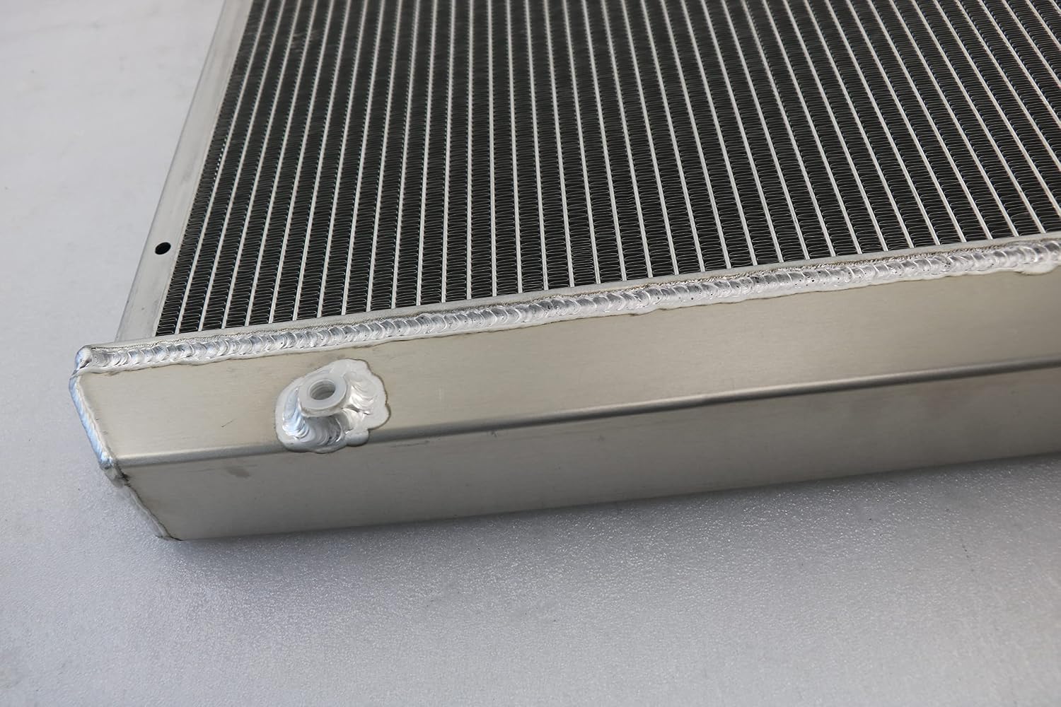 4 Row Aluminum Radiator for 1961-1966 Chevy C10 C20 C30 K10 K20 Panel Pickup Suburban, GMC 1000 1500 2500 G1000 Series, Oldsmobile Cutlass F85, Pontiac Radiators 1962 1963 1964 1965