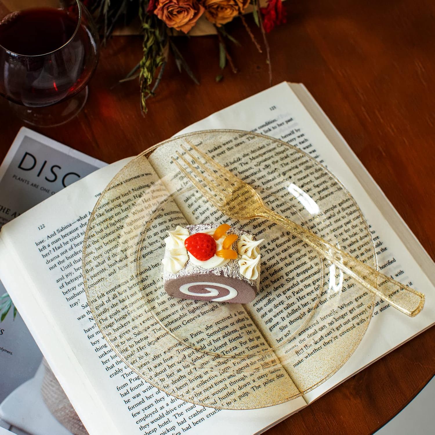 I00000 72 Pieces Plastic Dessert Plates 7.5" & 72 Pieces Gold Disposable Forks 7.4" with Gold Glitter, Gold Disposable Plates, Plastic Salad Plates for Birthday, Wedding & Party - Image 2