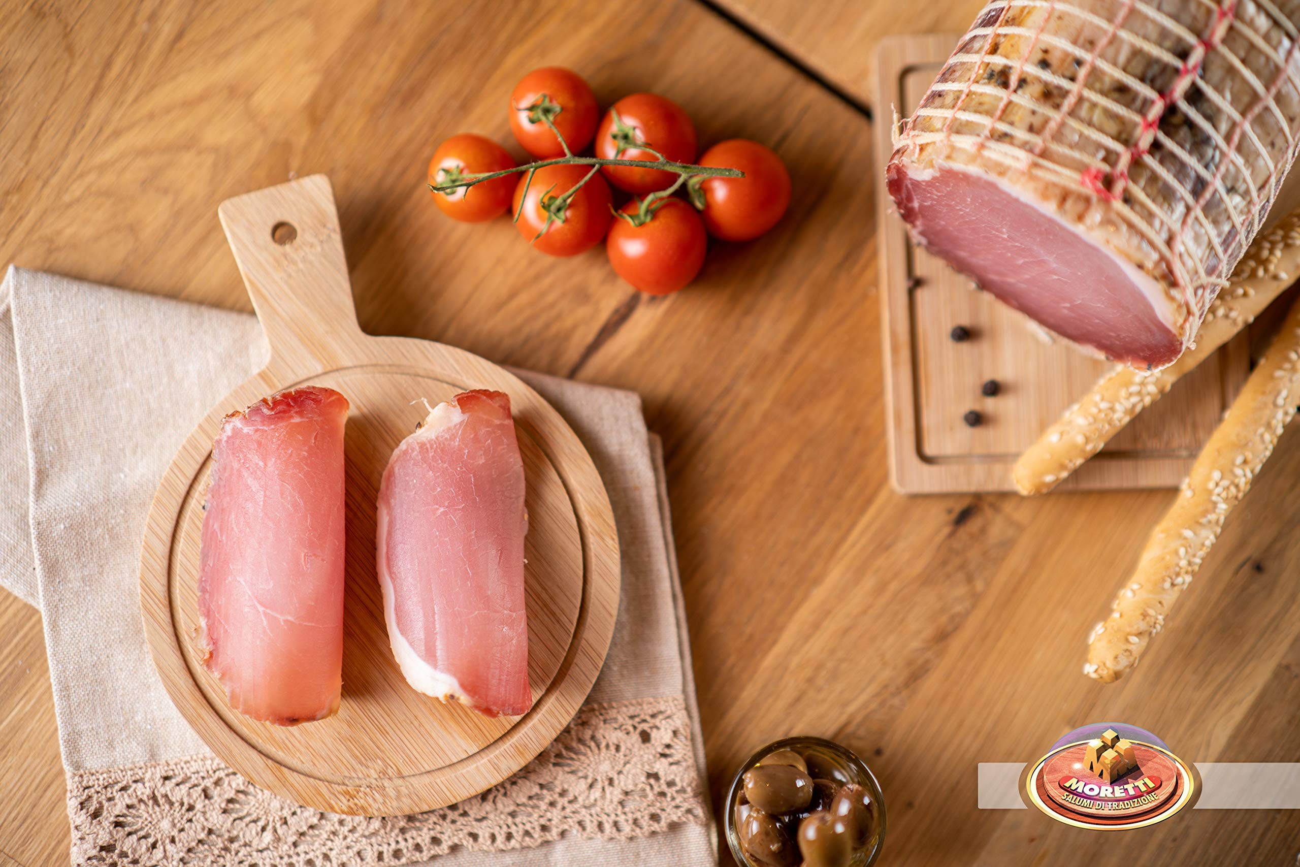 Moretti® | Lomo | Bresaola de cerdo | Envasado al vacío alrededor de 800g / 900g | Filete magro seco sazonado artesanalmente | Sin OMG | En tabla de cortar de madera de aliso de regalo