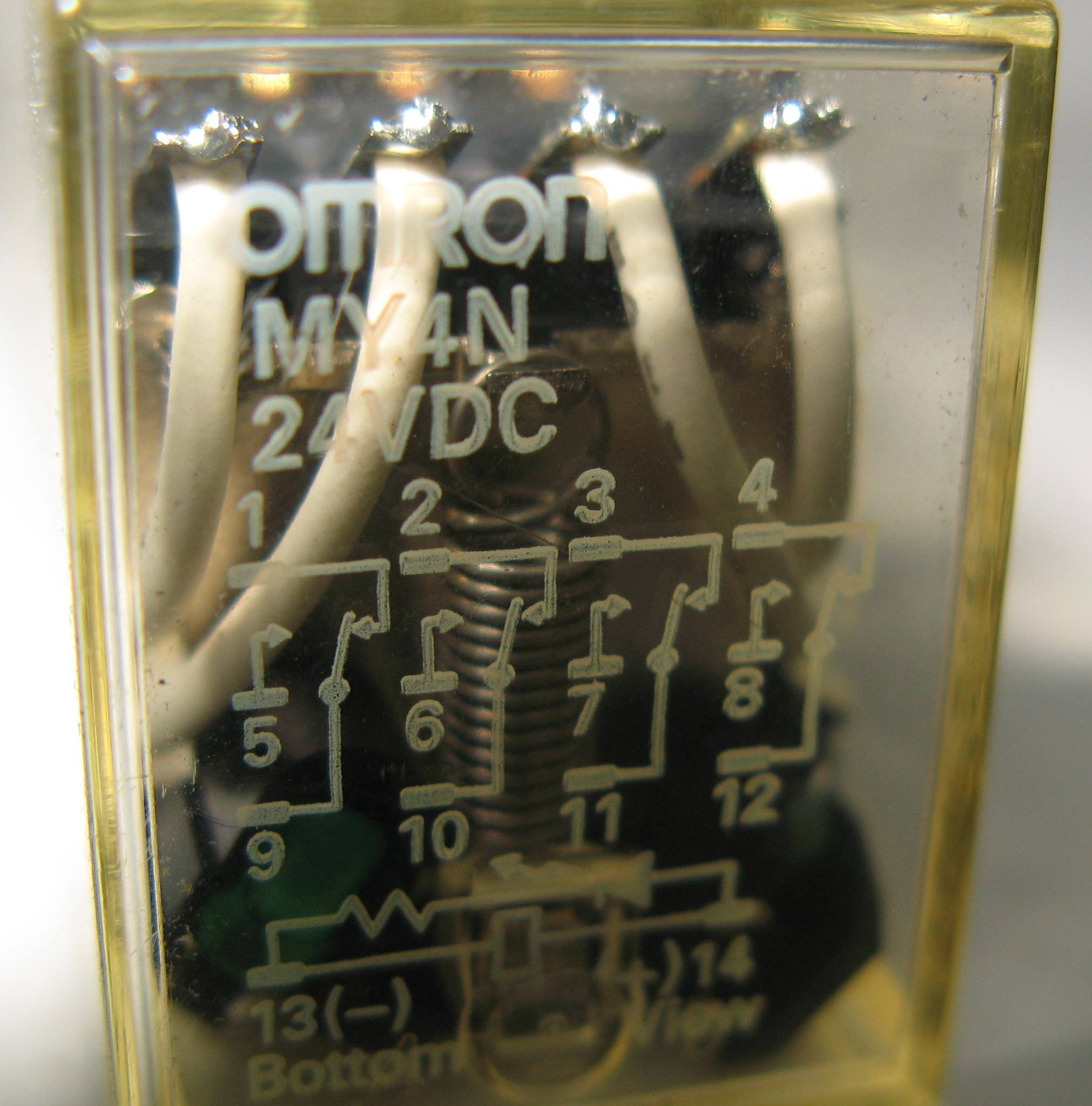 IDEC RJ22S-C-A120 Slim Power Relay, Locking and Release ON SJ SOCKETS, Blade TERMINALS, 120 VAC, DPDT Contact, RJ Series, BIFURCATED Contacts