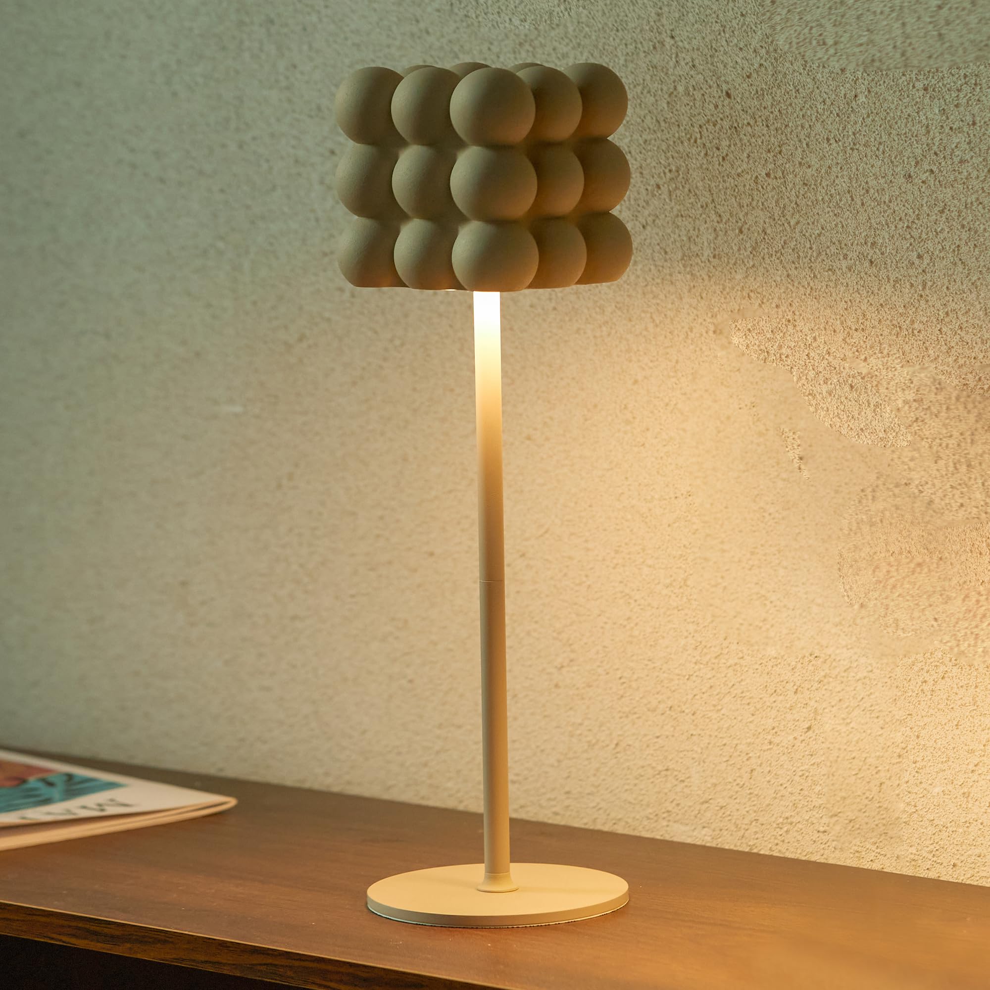 DEELUX LED Dimmbare Akku Tischlampe Kabellos Touch Akkubetrieben Tischleuchte,Höhenverstellbar 3000K/6000K 2 Farbtemperaturen Tischleuchte mit USB-C,für Cremefarbenen Stil(Beige 1Pcs)