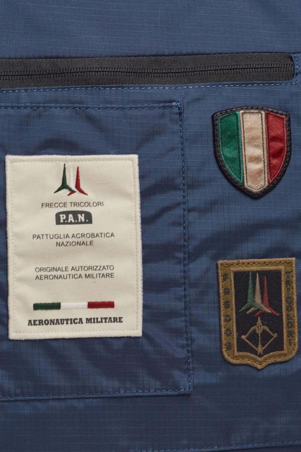 Aeronautica Militare Iconica borsa portacasco nylon ripstop