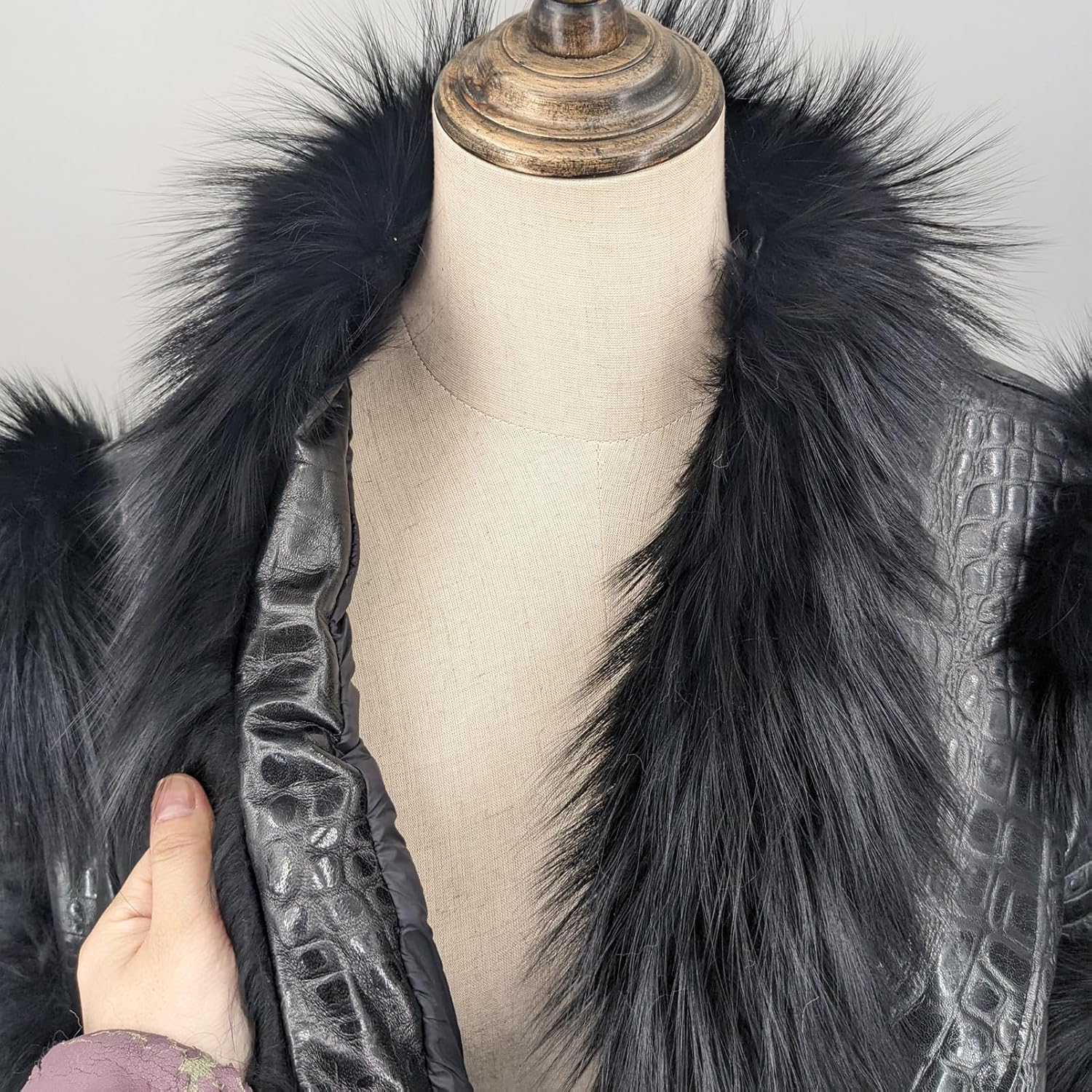 LVCOMEFF Women Sheep Leather Cropped Jacket Bolero Top Coat Motorcycle Jacket With Fox Fur Layer Long Sleeve Python Pattern - Image 4