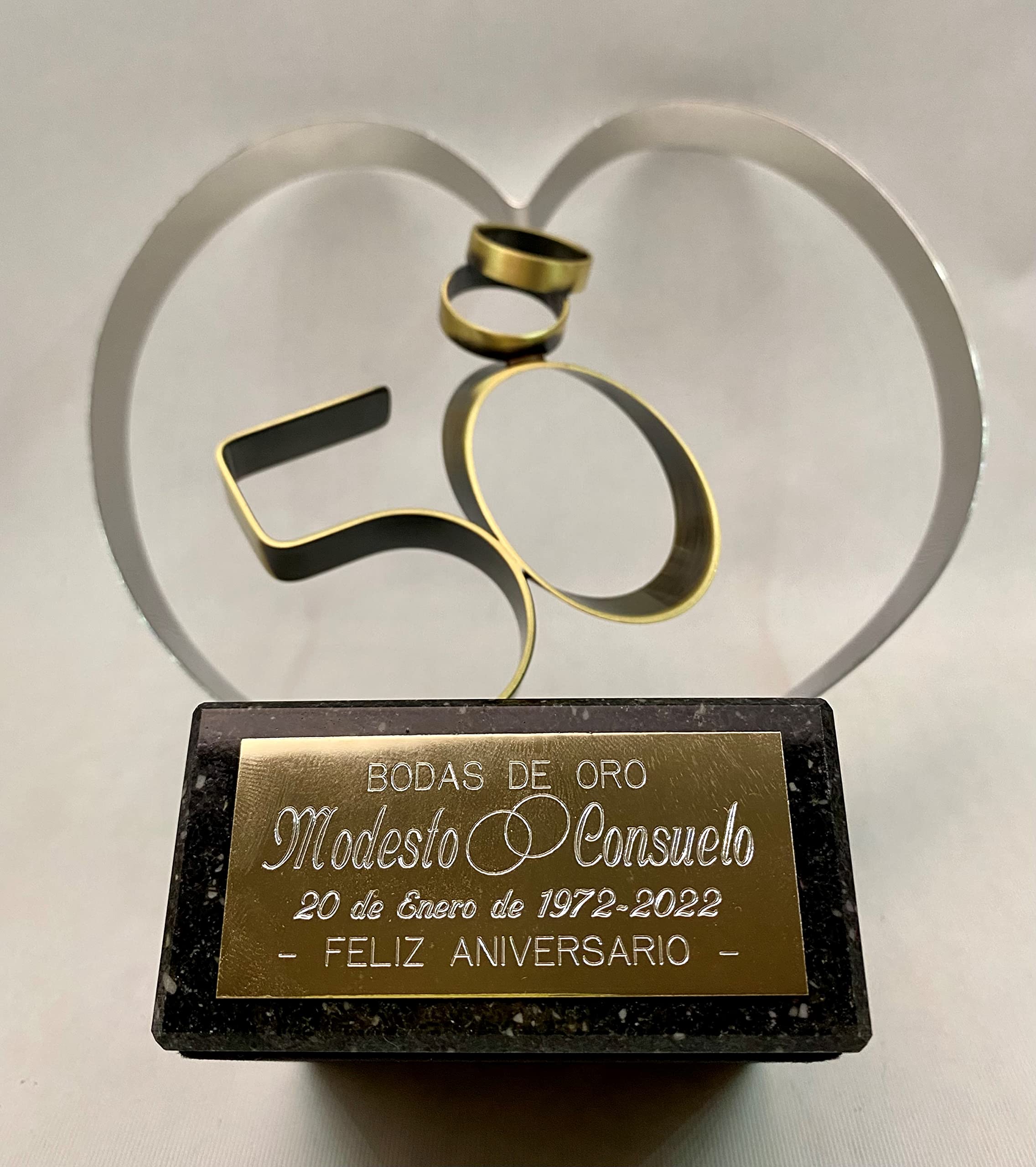Genérico Regalo 50 Aniversario Personalizado Grande para Bodas de Oro corazón de Cobre y Zinc de 23cm Figura grabada