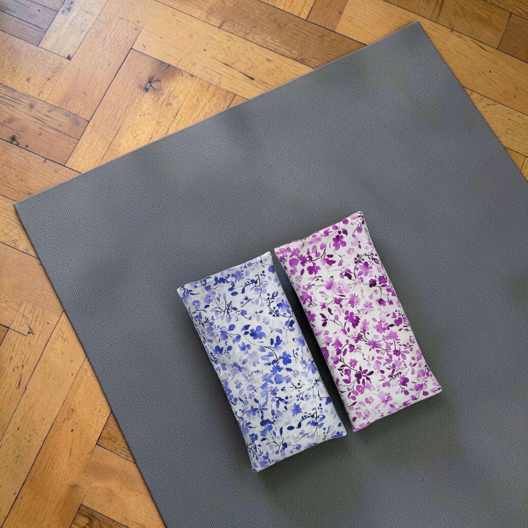 Coussin de Yoga pour Les Yeux - Oreillers pour Les Yeux Pack 2 - Fleurs Fuchsia-Lilas | Graines de Lavande et de Riz | Yoga, méditation, Relaxation, Reposer des Yeux...