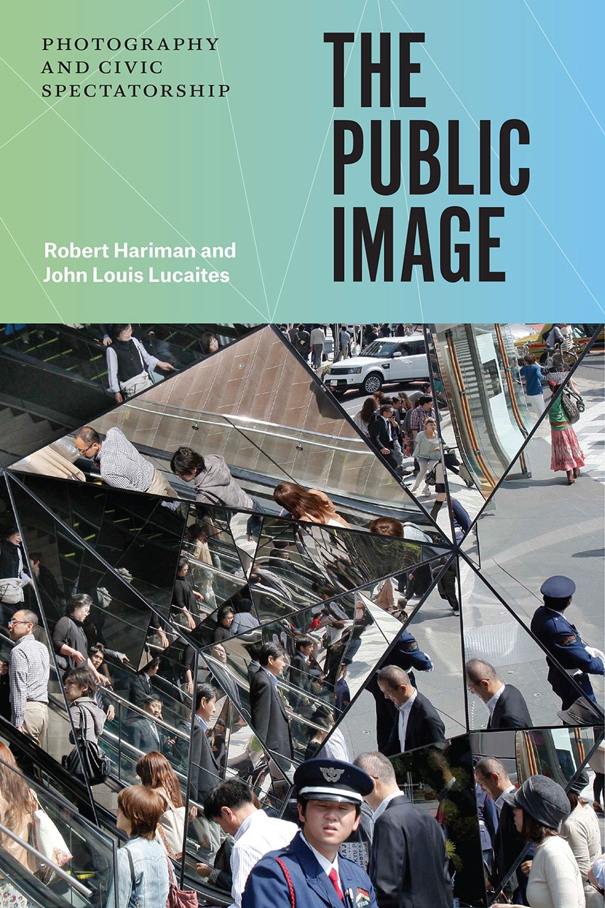 The Public Image Photography décoder le pouvoir des images dans les médias