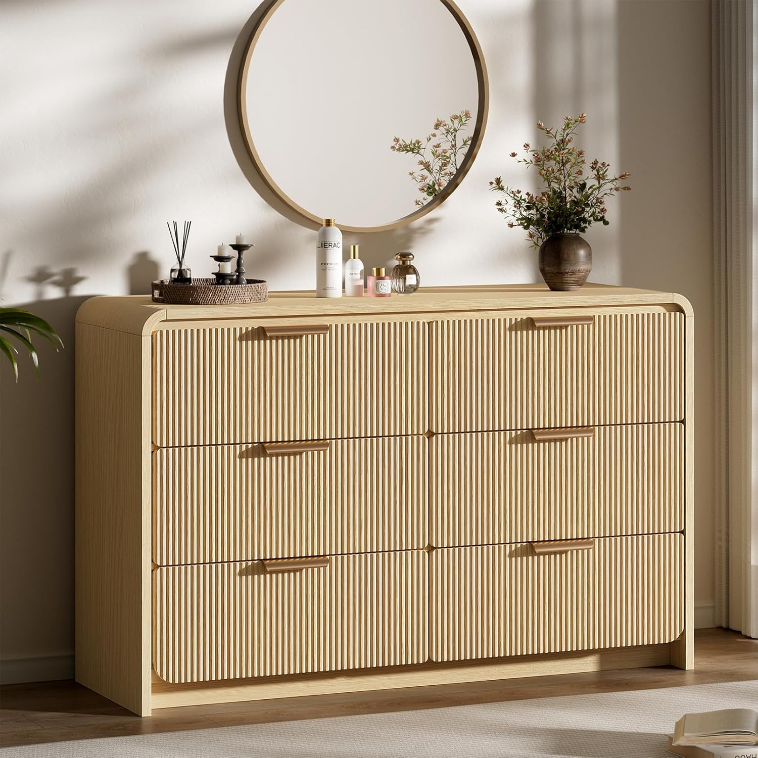 Fluted 6 Drawer Dresser, 47” Wide Wooden Storage Chest with Rounded Curved Corners and Gold Handles, Natural Oak Wood Dresser for Bedroom, Living Room, Hallway