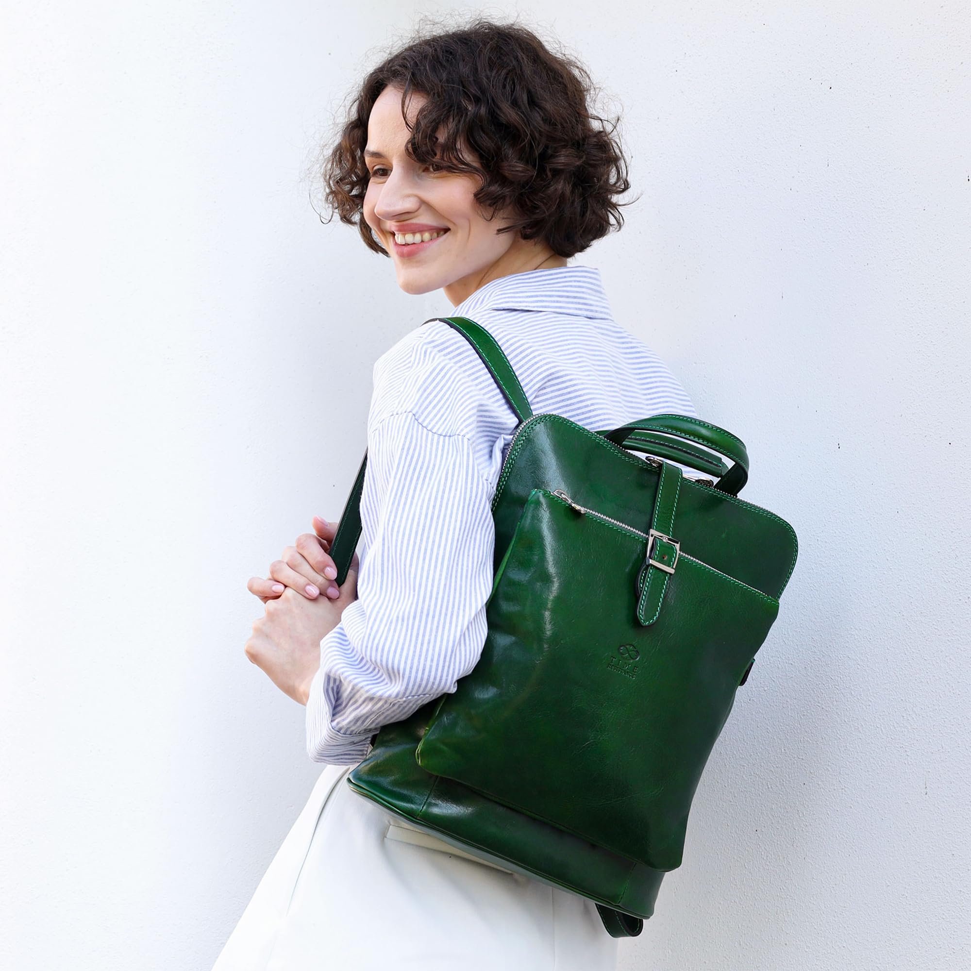 Time Resistance Mochila para Mujer y Hombre Convertible en Bolso de Hombro - Bolso Casual para el Trabajo, Colegio o Universidad - Piel de Grano Entero y Correas Ajustables