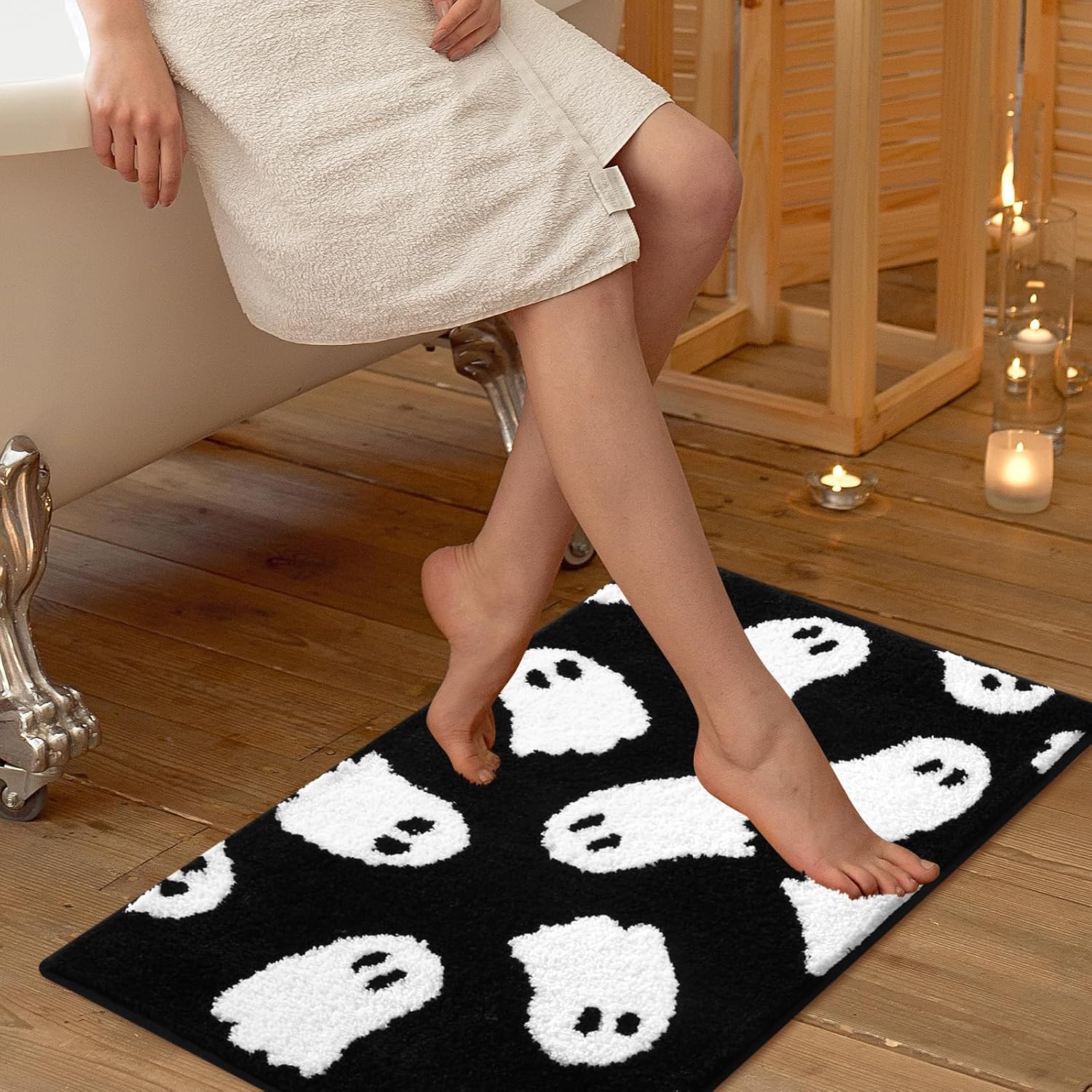 Ghost Bathroom Rug 20x32 Inch Black, Soft and Absorbent Tufted Halloween Bath Mat Non Slip Washable, Halloween Bathroom Decor Rug Holiday Decorations