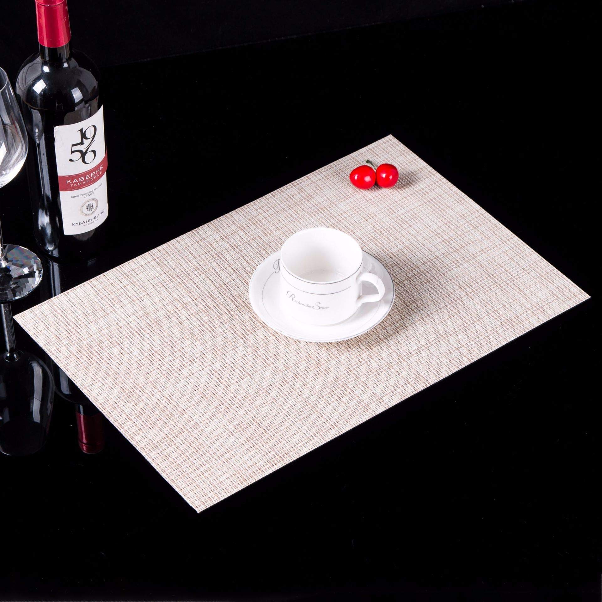 Sets de table antidérapants et thermorésistants en PVC pour assiettes chaudes