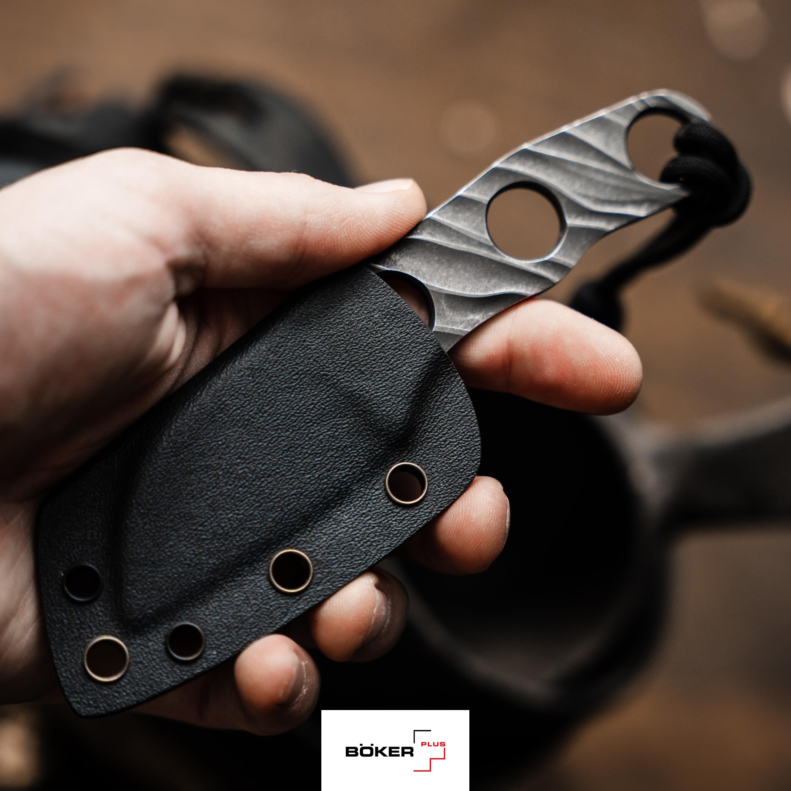 BÖKER PLUS® Kazhan Neck Knife - feststehendes EDC Neck Knife mit 5,7 cm D2 Sheepfoot-Klinge - Backup Halsmesser mit Kydex-Scheide - EDC Nackenmesser mit Kugel-Kette