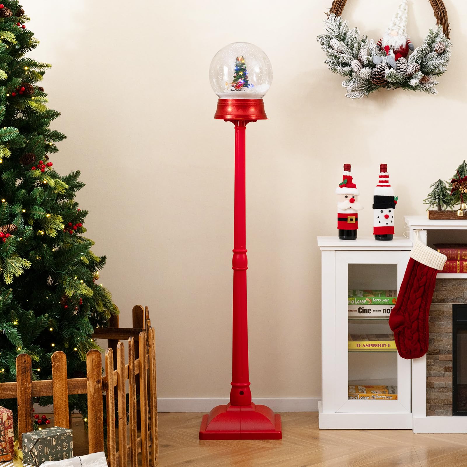 COSTWAY 150 CM Lampione Natalizio Musicale, Lampada Festiva con Lanterna a Globo di Neve Attivata dal Suono, Albero di Natale, Babbo Natale, Soldato e Scatole Regalo (Modello 3)