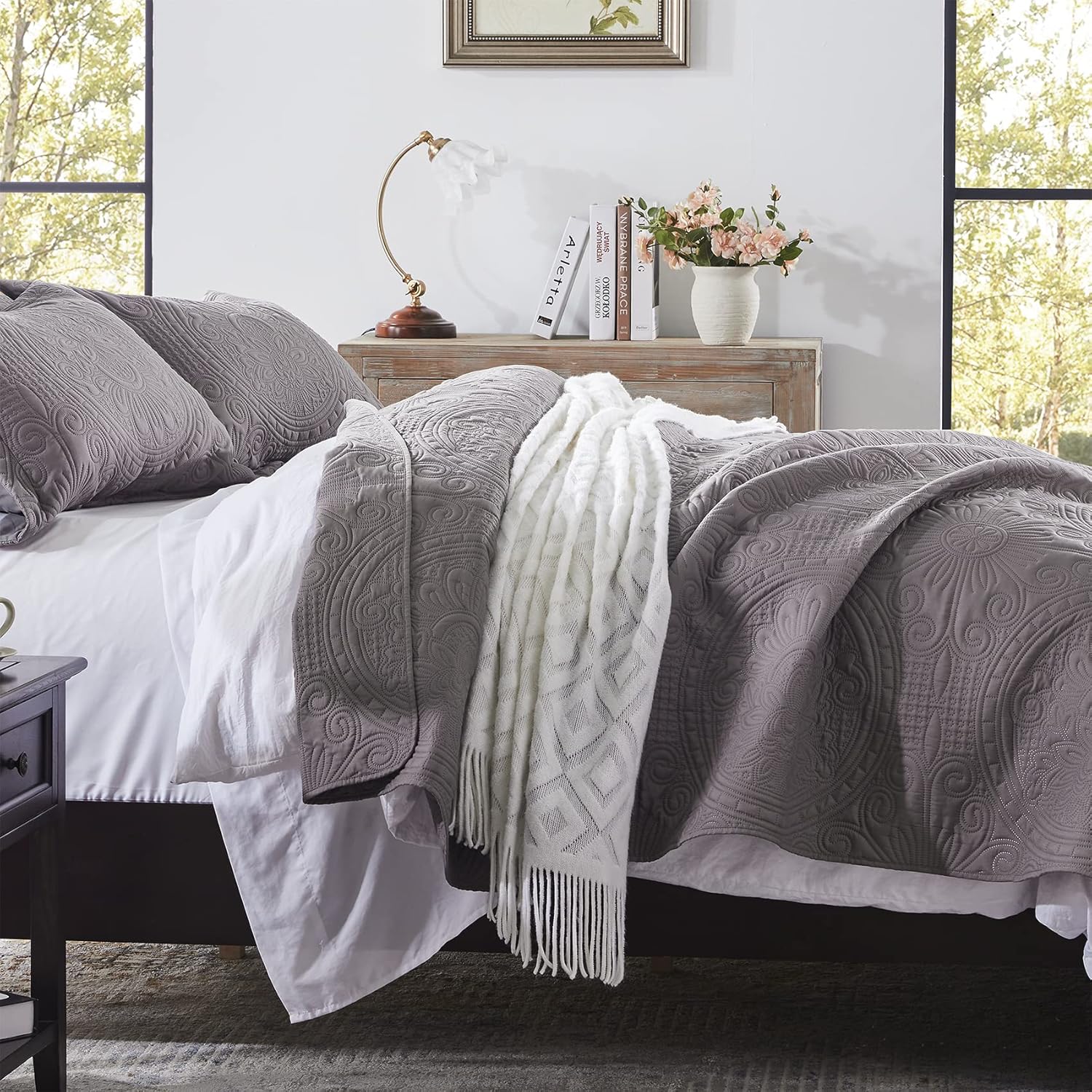 Anluoer Quilt Queen Size Bedding Set-Grey Embossed, Bedspreads-Lightweight Summer Soft Microfiber Bedspread, Bed Coverlet for All Seasons (1 Quilt, 2 Pillow Shams) - Image 4