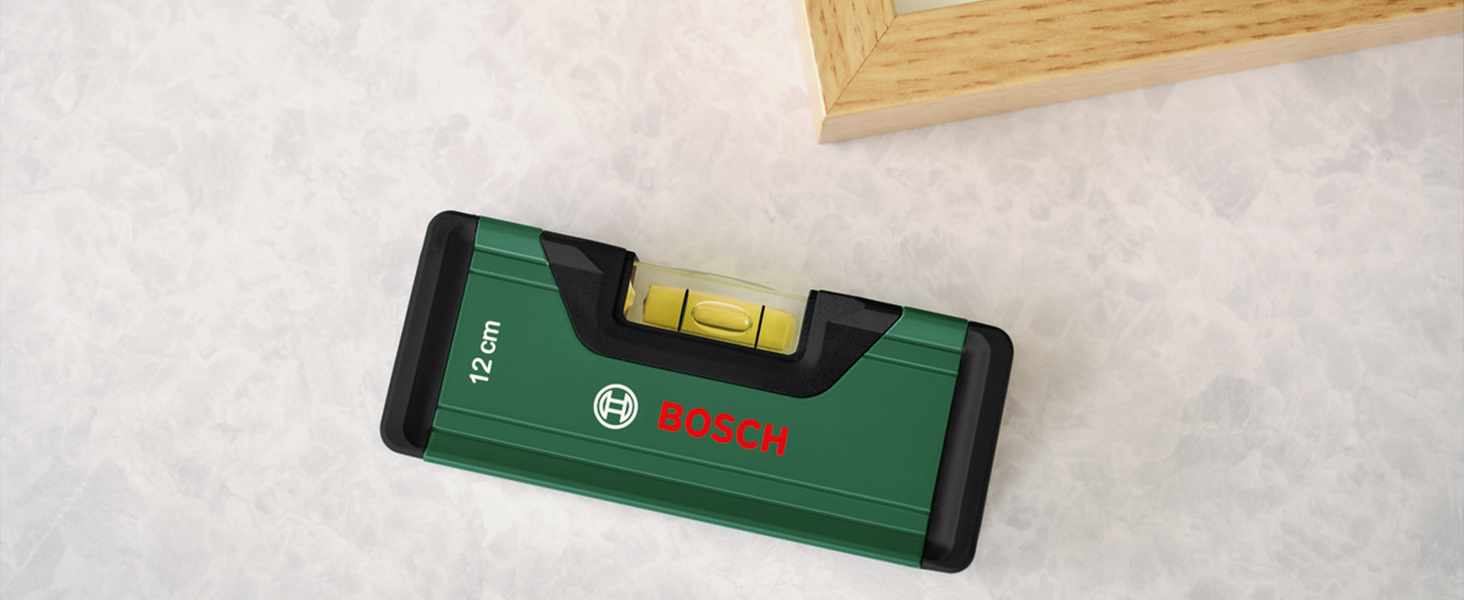 Niveau Laser Bosch UniversalWallLevel - Niveau à Bulle, Laser Ligne Et Point, Portée 5m/20m, Précision ±0.5mm/m