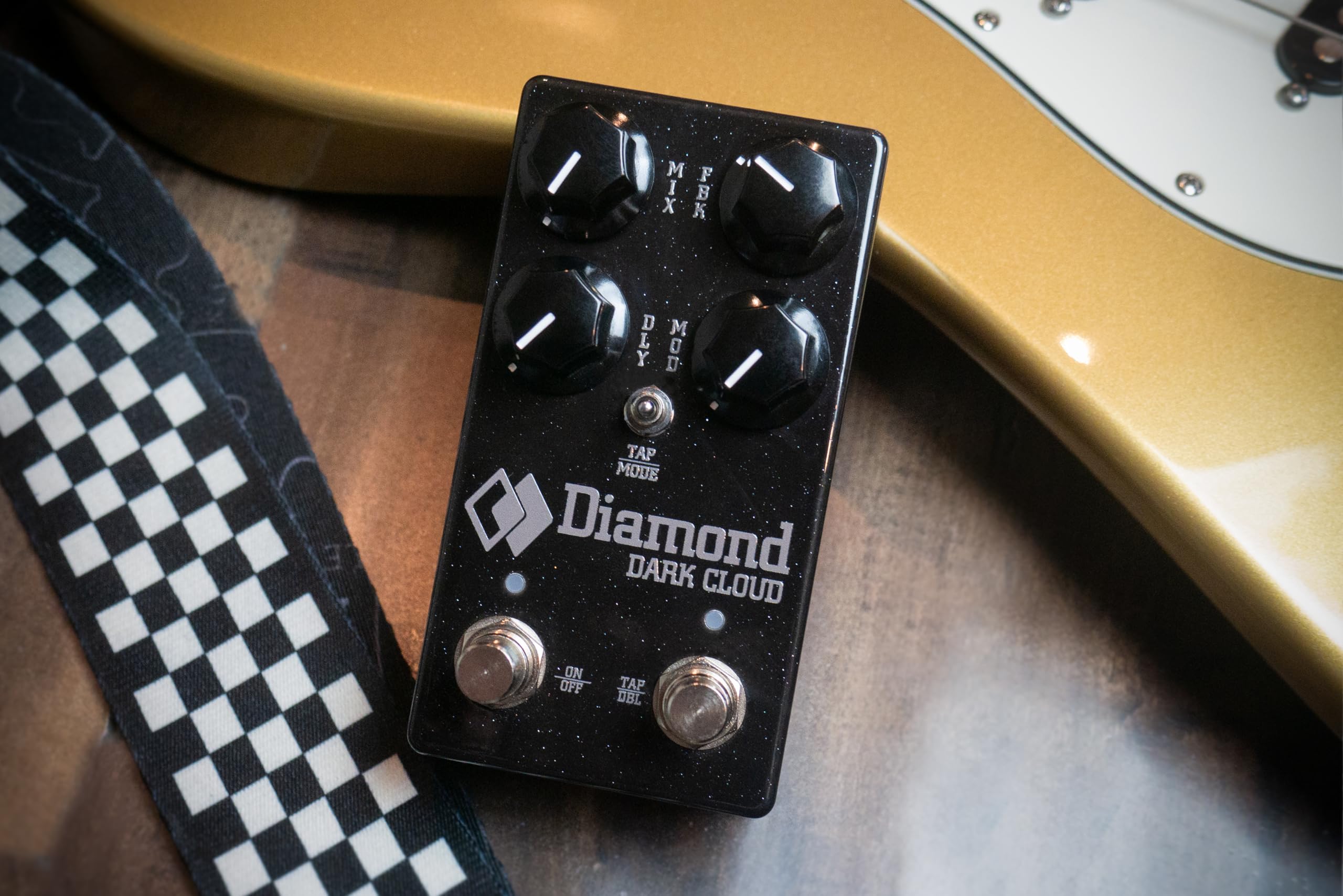 Diamond Pedals Dark Cloud Delay Pedal : Musical Instruments