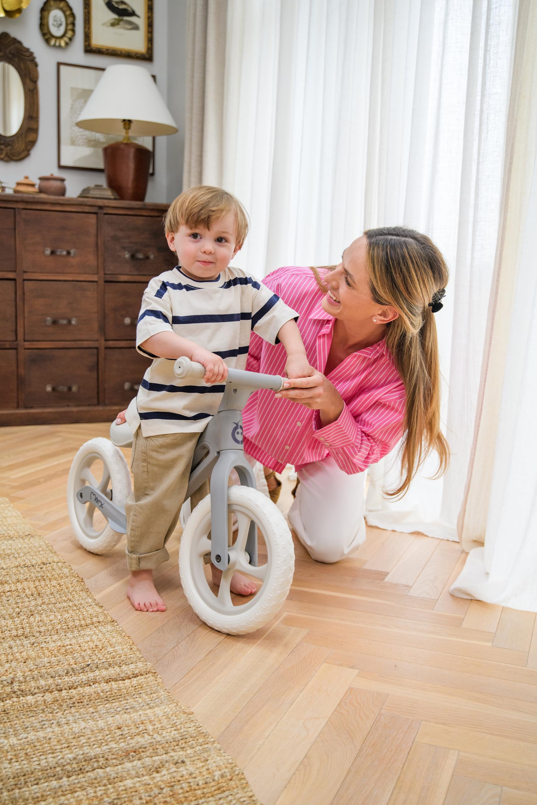 Momi Bicicletta senza pedali NORU per bambini dai 2 anni (max 25 kg), pieghevole con un pulsante, sella regolabile, ruote EVA antiforatura da 12"