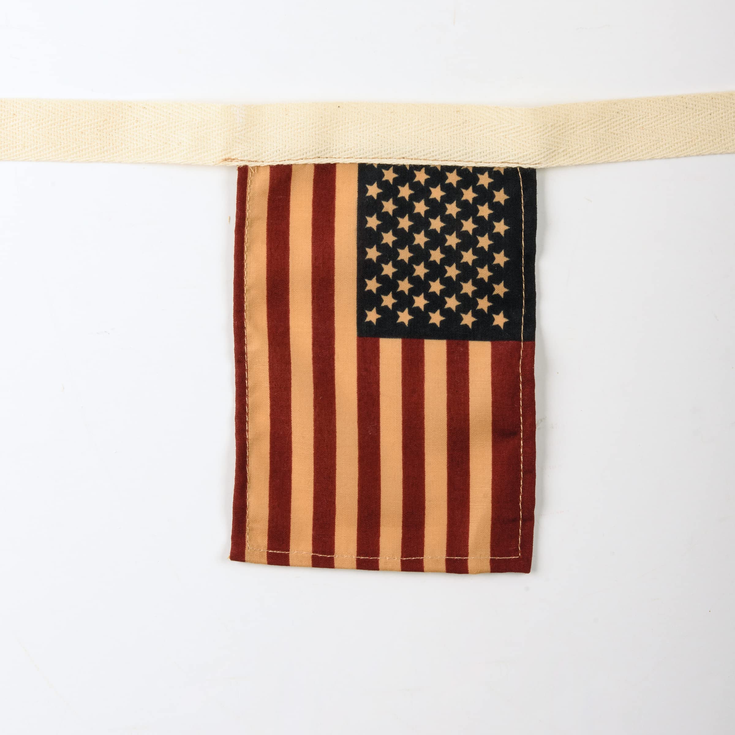 Primitives by Kathy Piccola ghirlanda di bandiere patriottiche