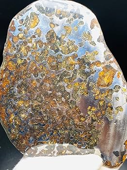 隕石、高貴な人 80年間もドアストッパーだった石が実は「1000万円の価値がある隕石