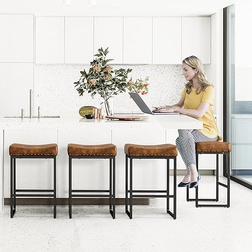 Miniatura 3 de LUE BONA Taburetes de bar ergonómicos cuadrados de 24 pulgadas, juego de 3, moderno taburete de cuero sintético sin espalda con patas de metal negro